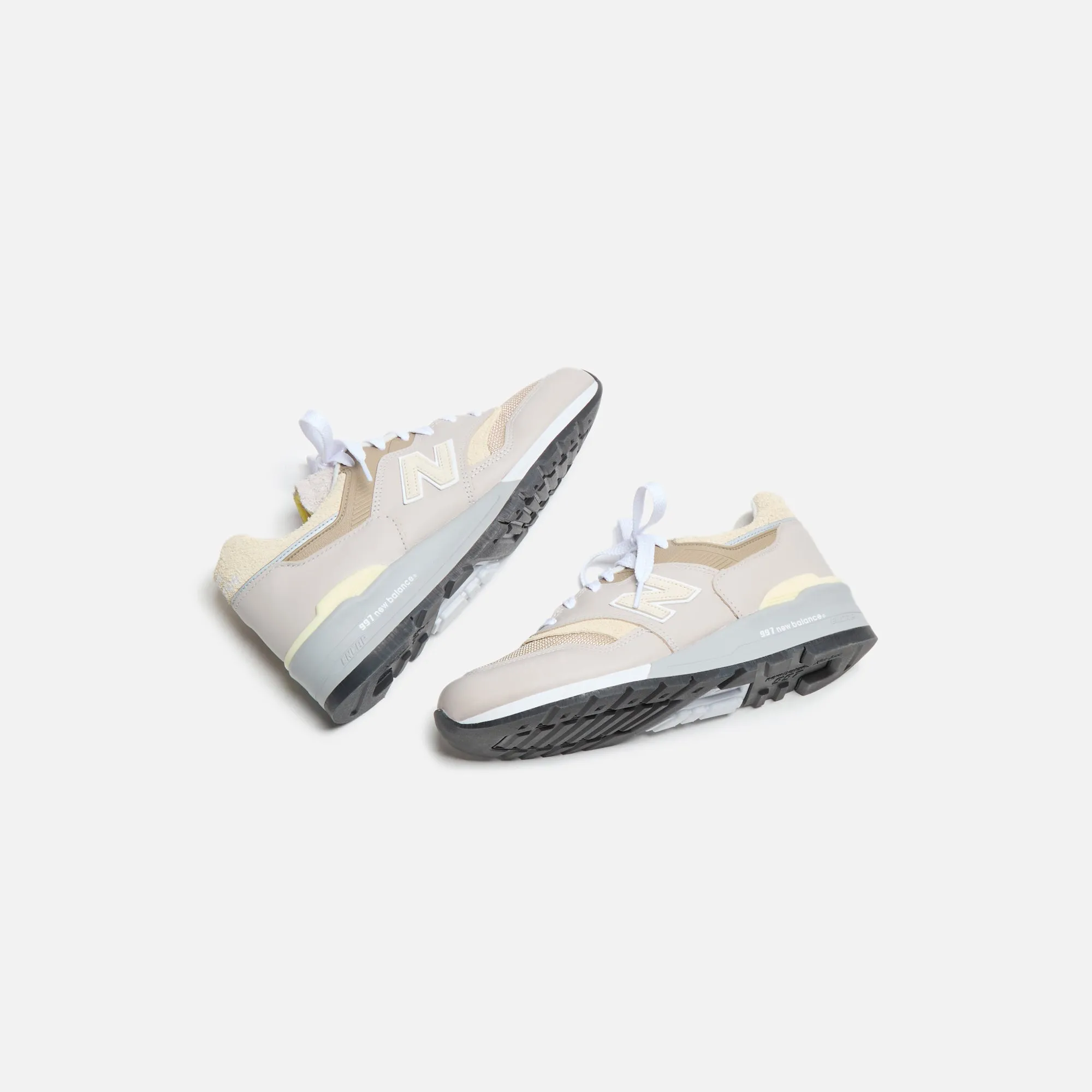 New Balance Made in USA 997 - Moonrock / Driftwood Nike Air Force 1 edition