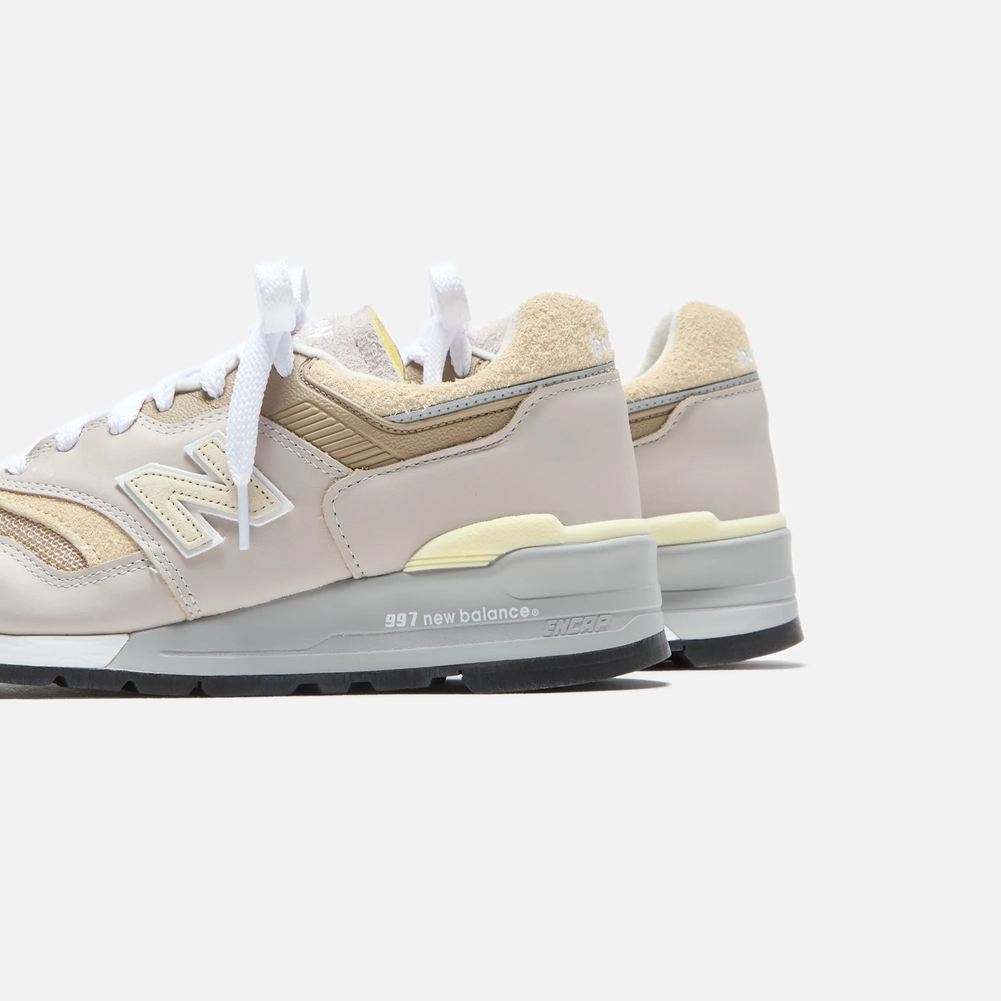 New Balance Made in USA 997 - Moonrock / Driftwood Nike Air Force 1 edition