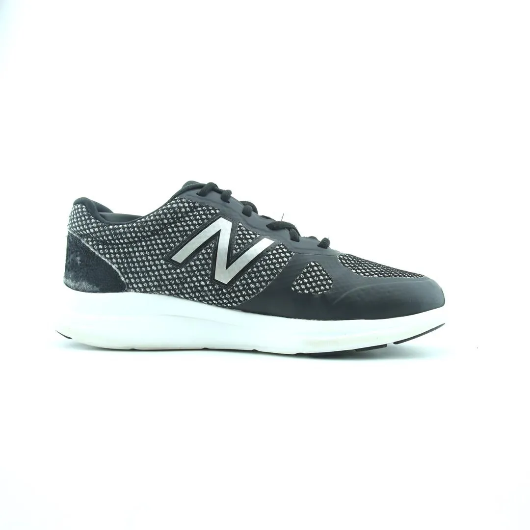 NEW BALANCE VERSI V1 New Balance trainer visuals