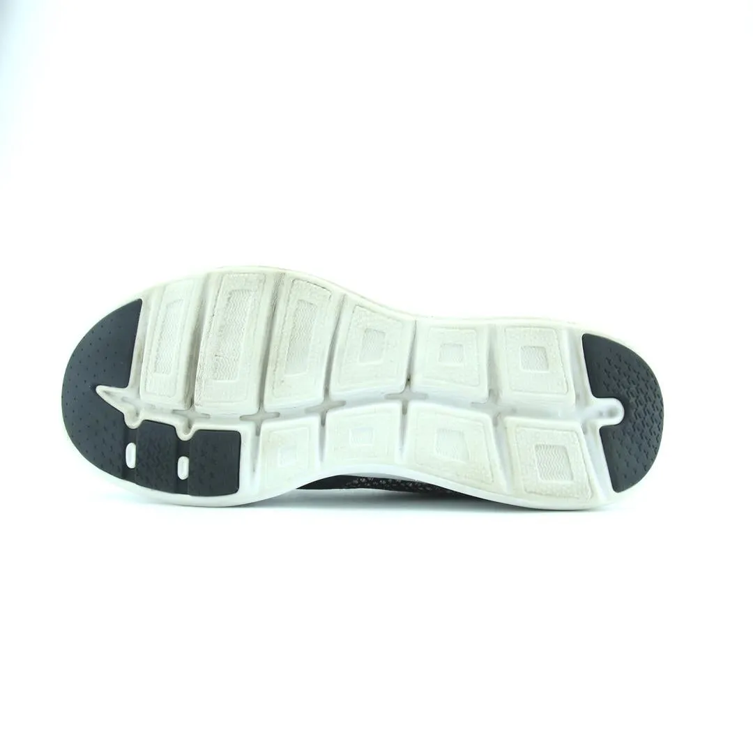 NEW BALANCE VERSI V1 New Balance trainer visuals