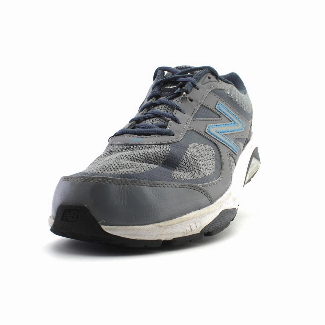 NEW BALANCE 1540V3 retro New Balance shoe shots
