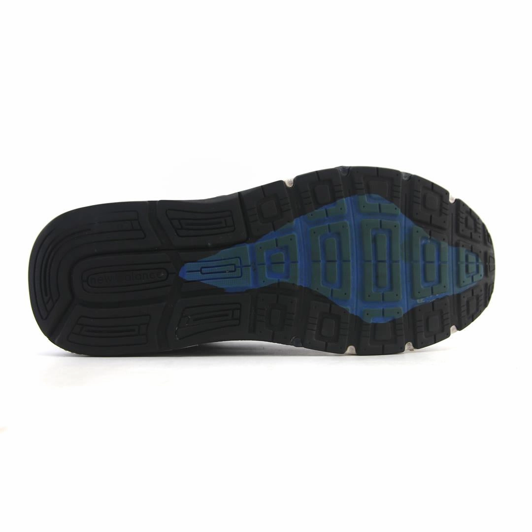NEW BALANCE 1540V3 retro New Balance shoe shots
