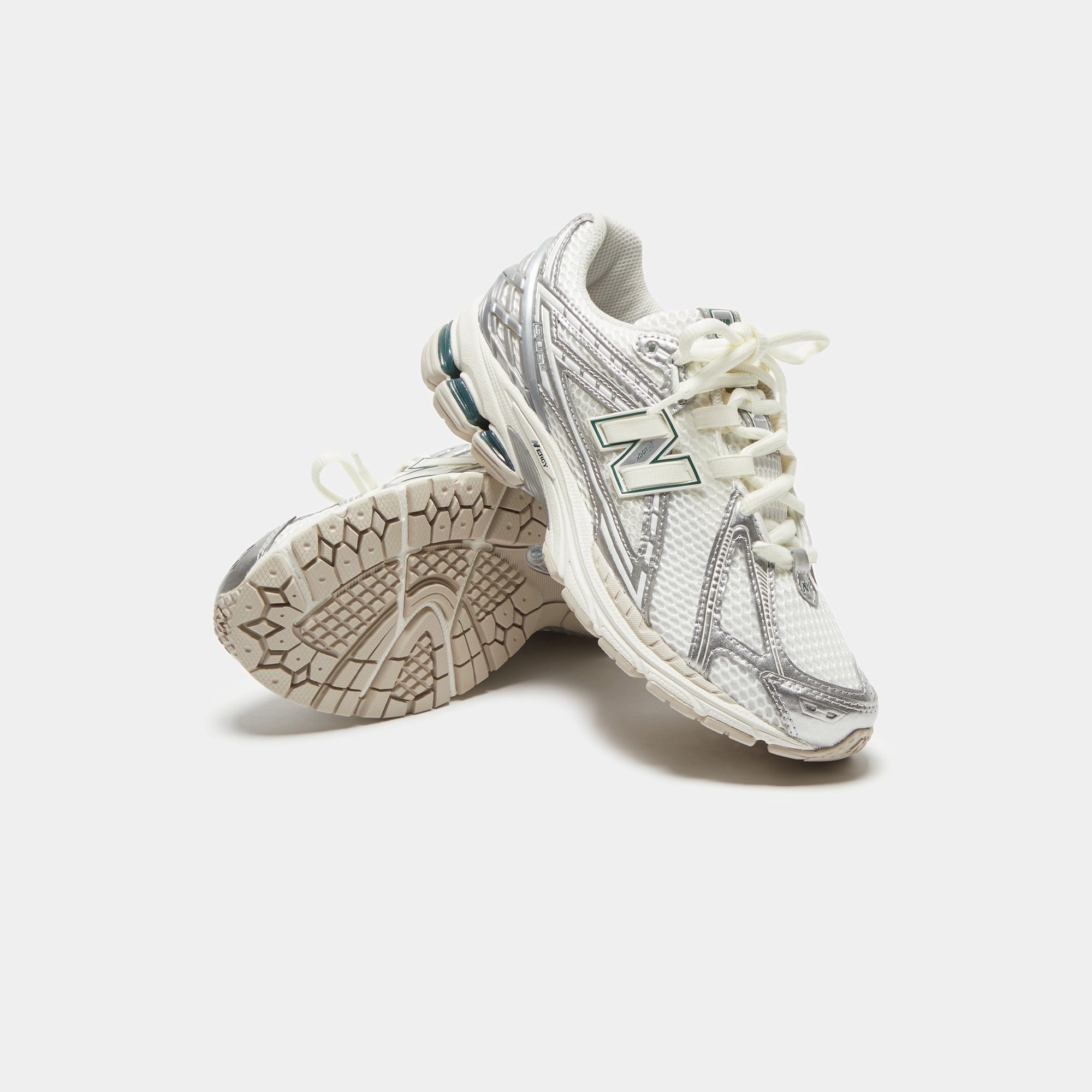 New Balance 1906R - Silver Metallic / Sea Salt Nike Air Force 1 edition