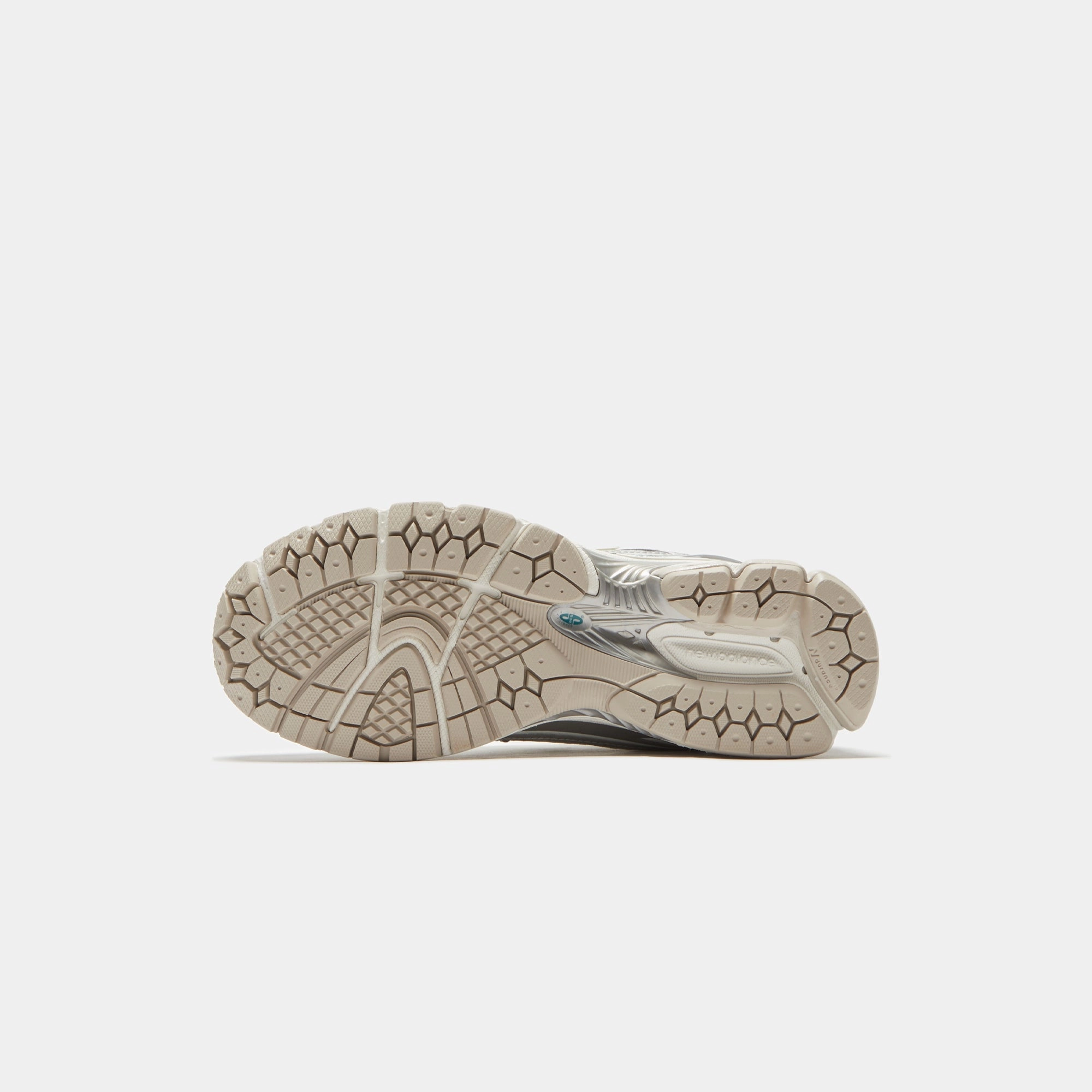 New Balance 1906R - Silver Metallic / Sea Salt Nike Air Force 1 edition