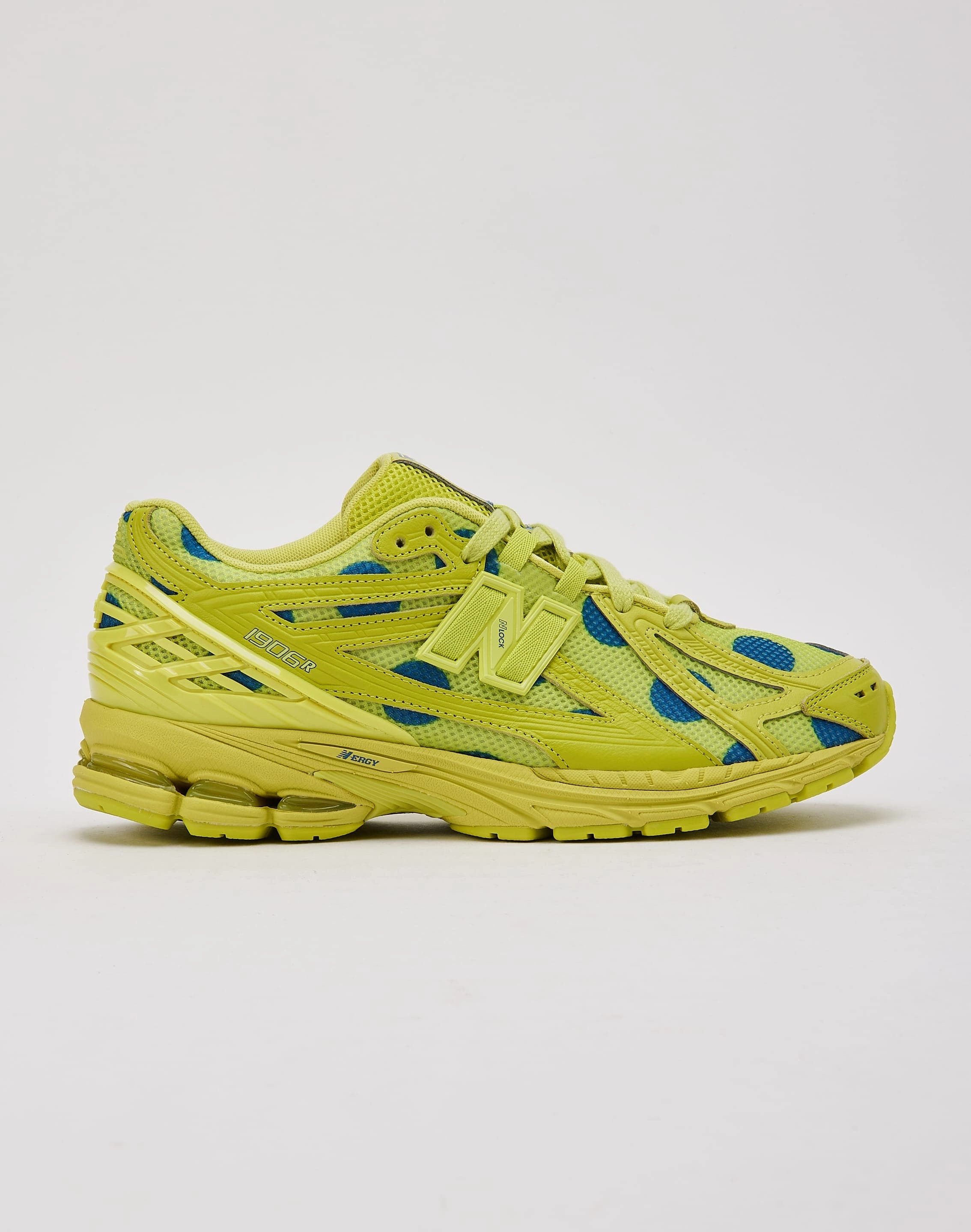 New Balance 1906R New Balance sneakers with cushioned midsoles