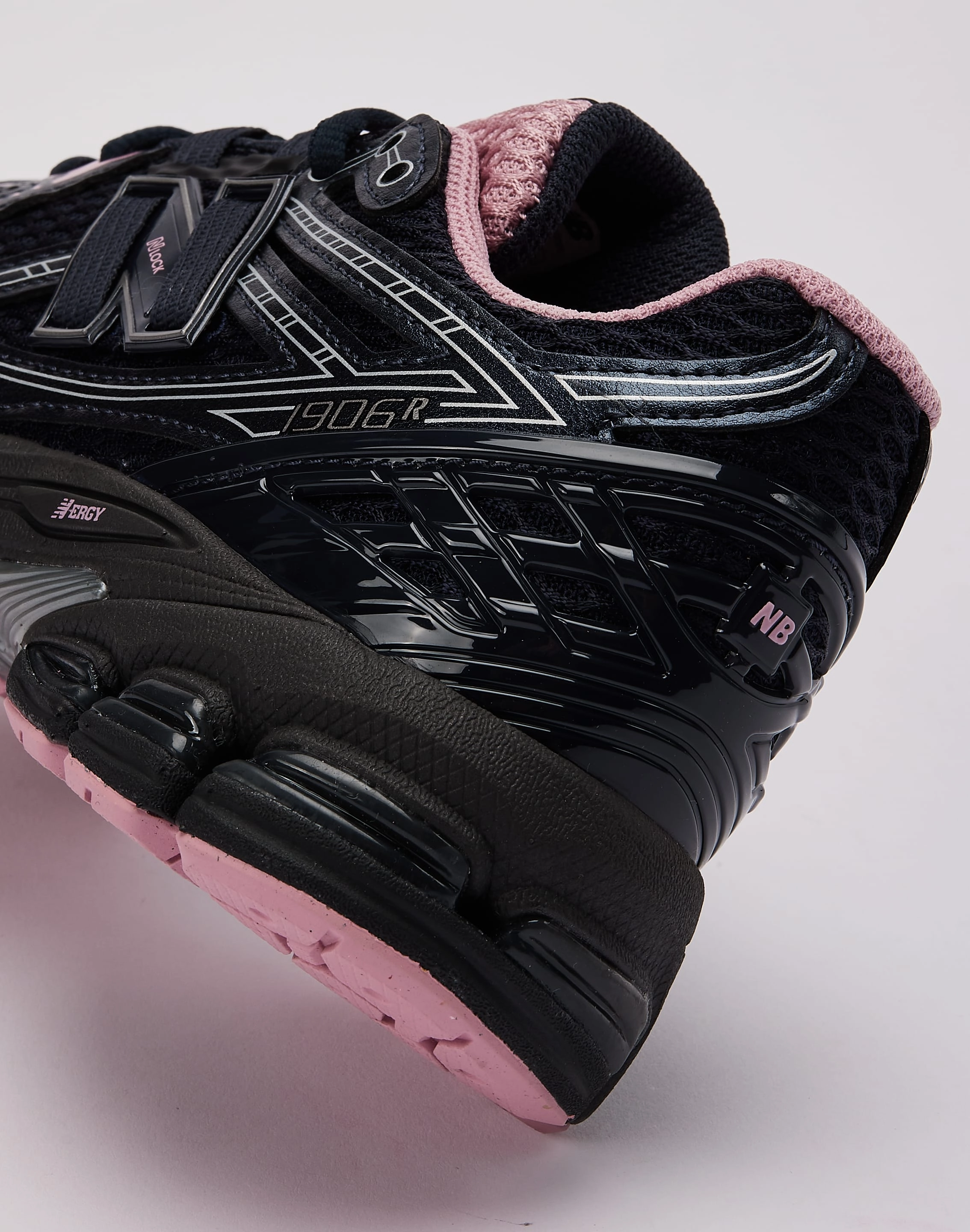 New Balance 1906R Grade-School Cushioned Shoes