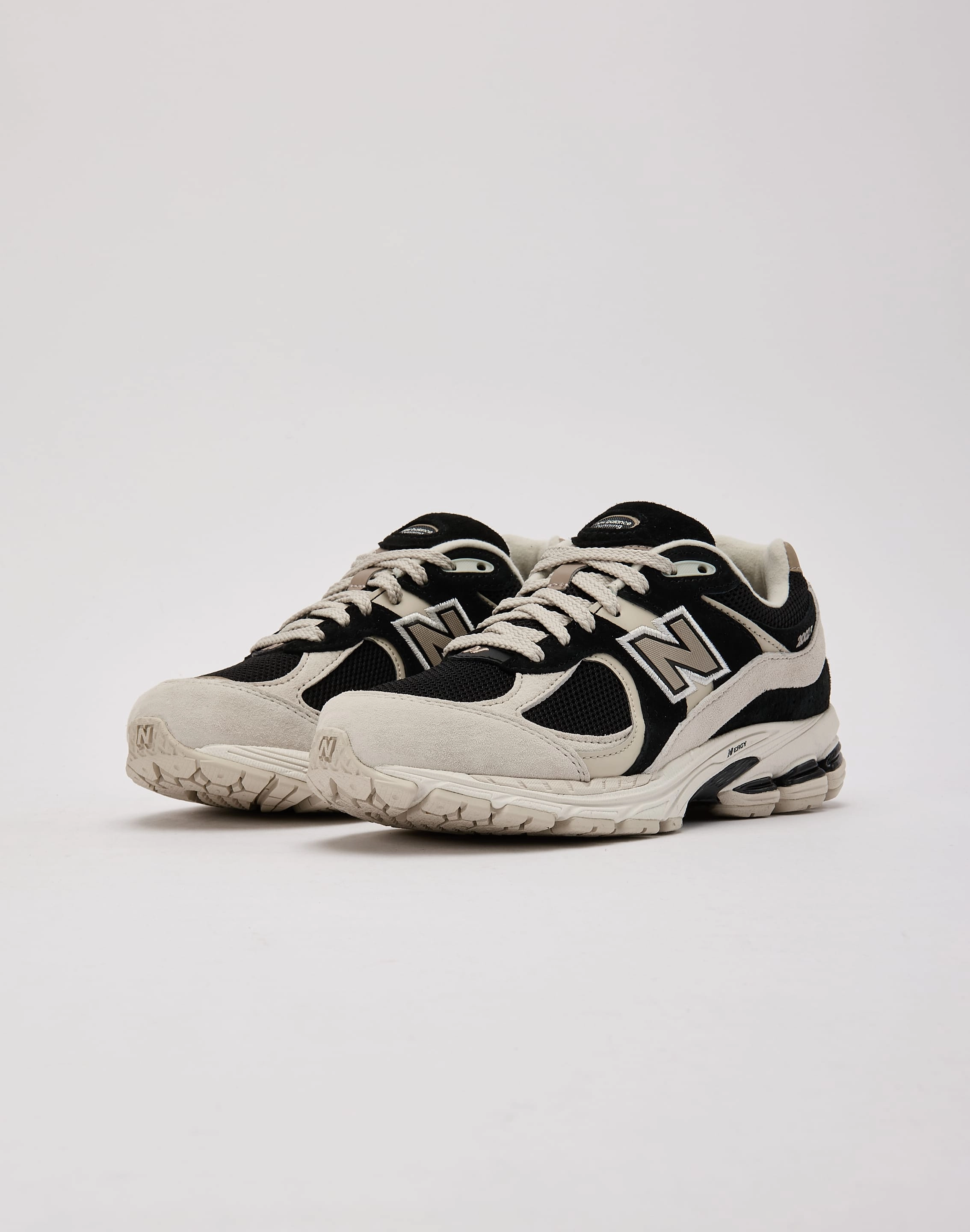 New Balance 2002R Grade-School Cushioned Shoes