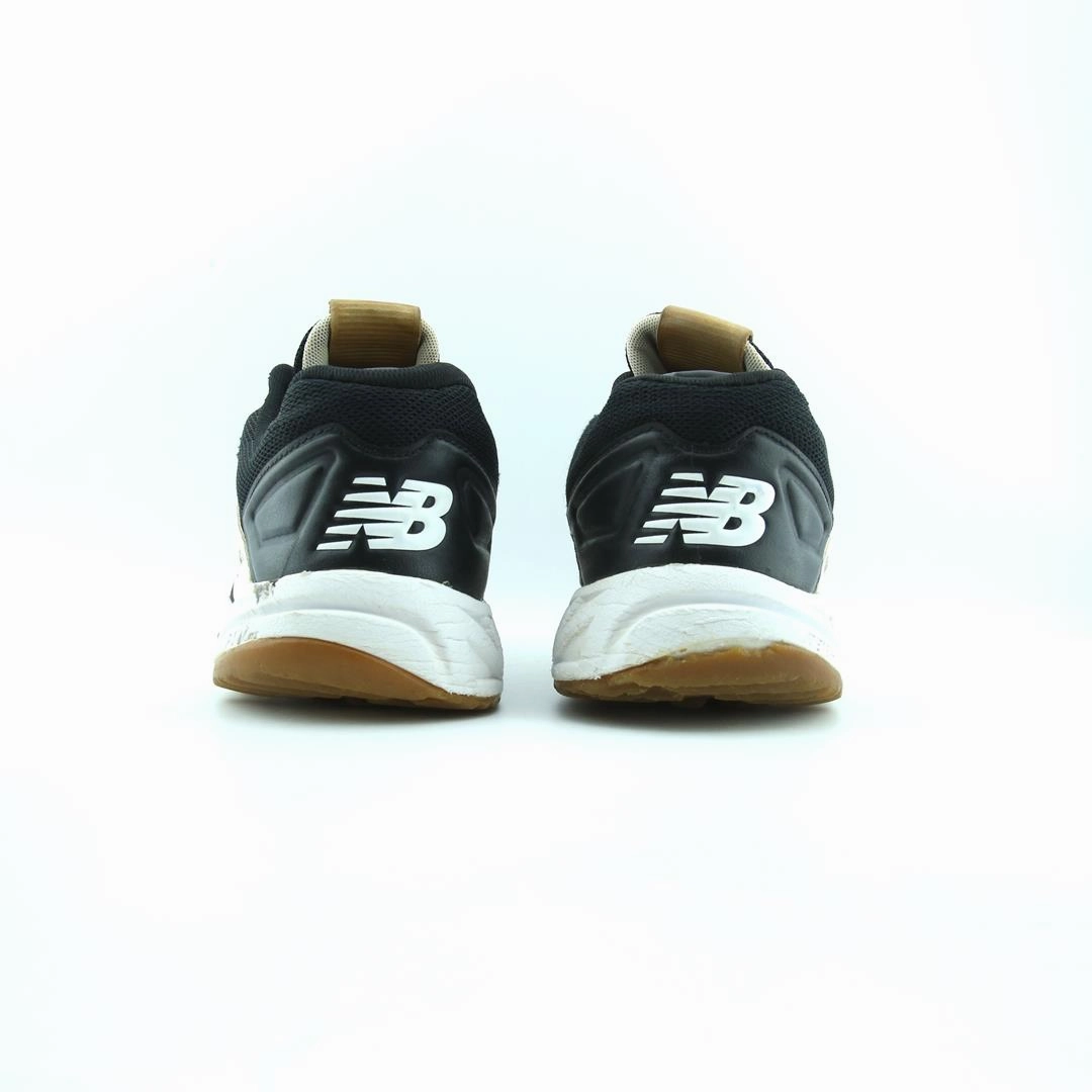 NEW BALANCE 3000V3 New Balance trainer visuals