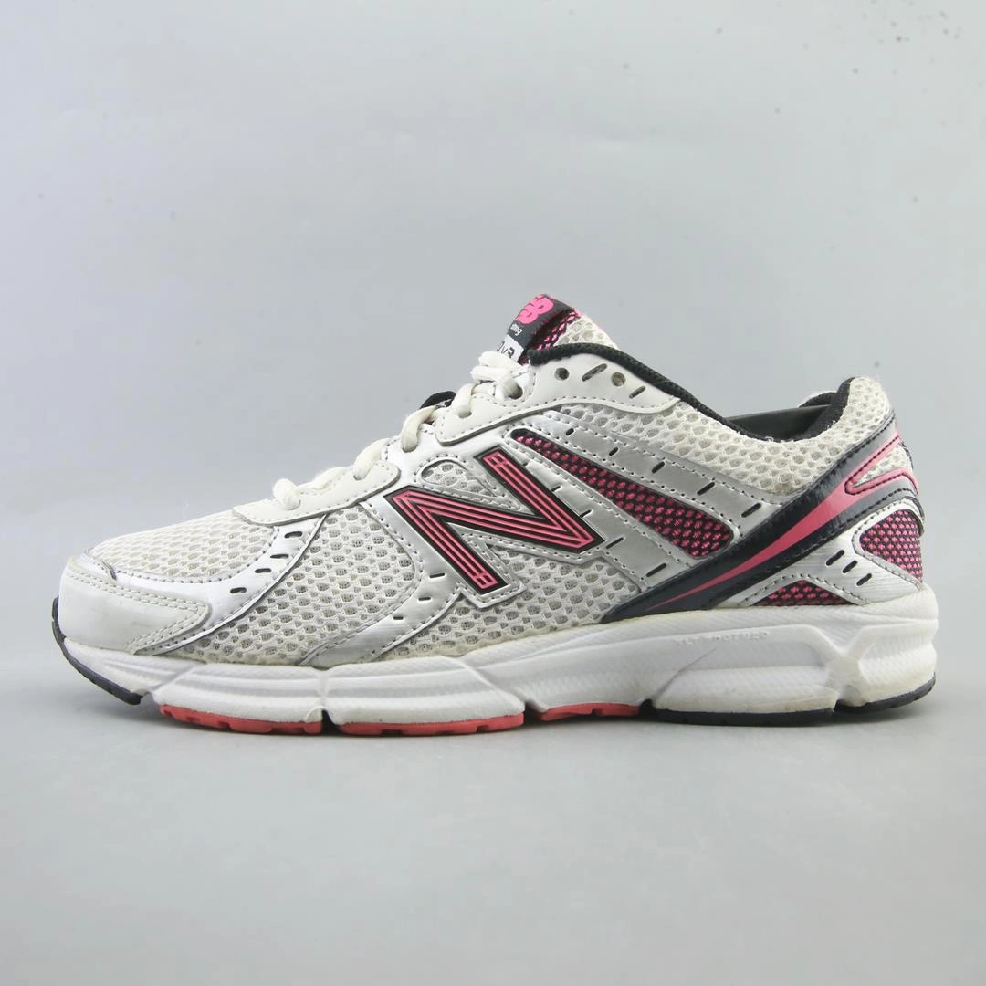 NEW BALANCE 470 V3 New Balance stylish casual shoe designs