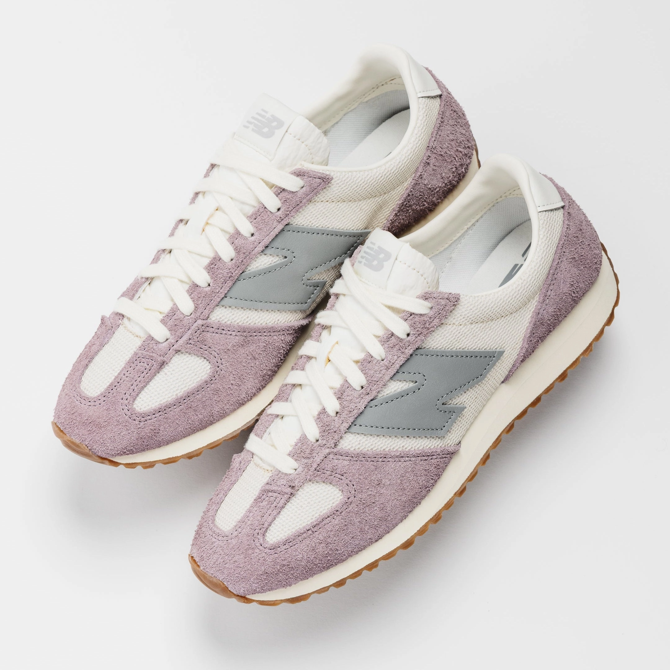 New Balance 471 - Linen/Ice Wine New Balance versatile casual sneakers