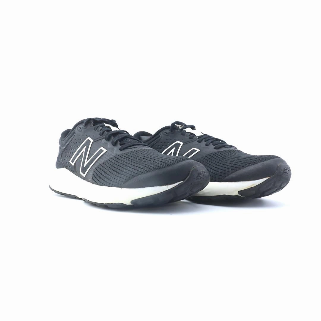 NEW BALANCE 520 V7 New Balance trainer visuals