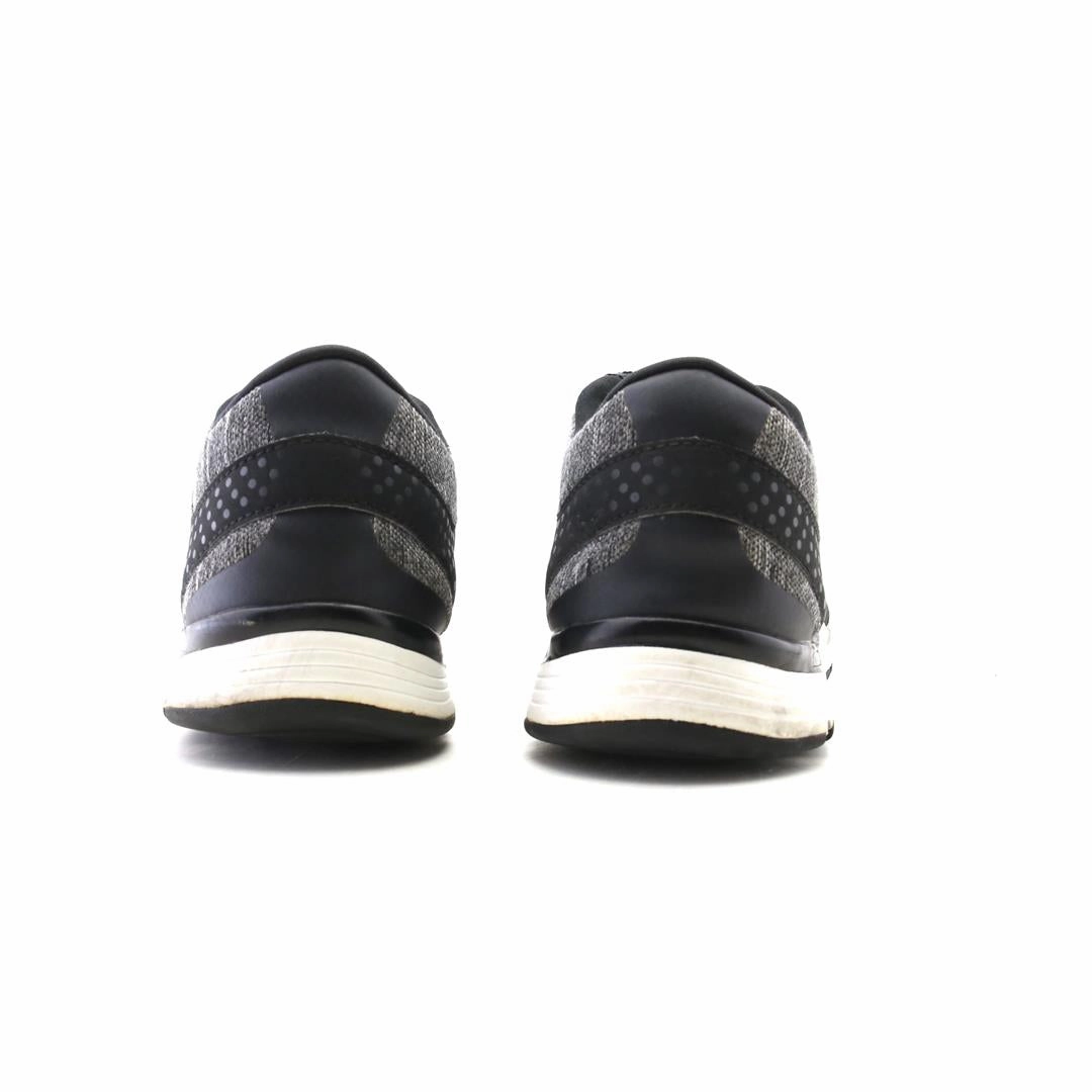 NEW BALANCE 577 V4 retro New Balance shoe shots