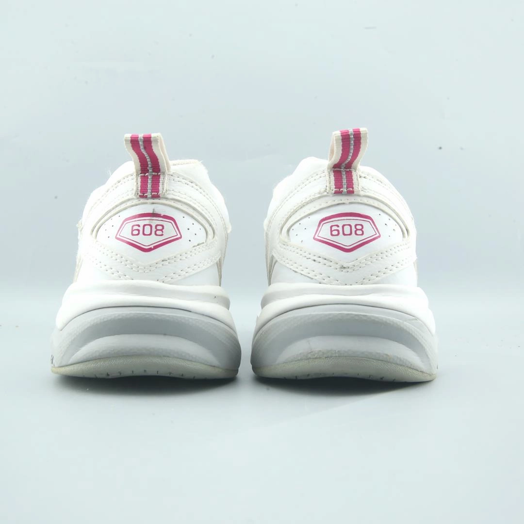 NEW BALANCE 608V4 New Balance trainer visuals