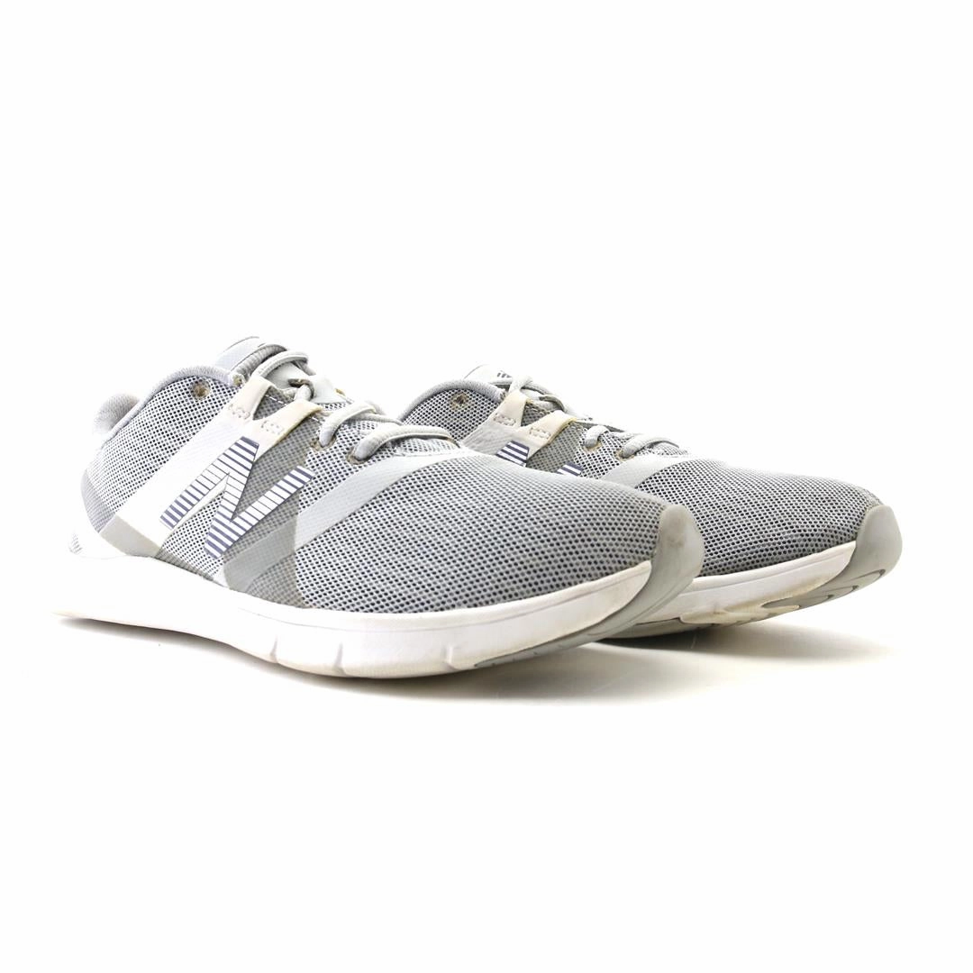 NEW BALANCE 611 V1 retro New Balance shoe shots