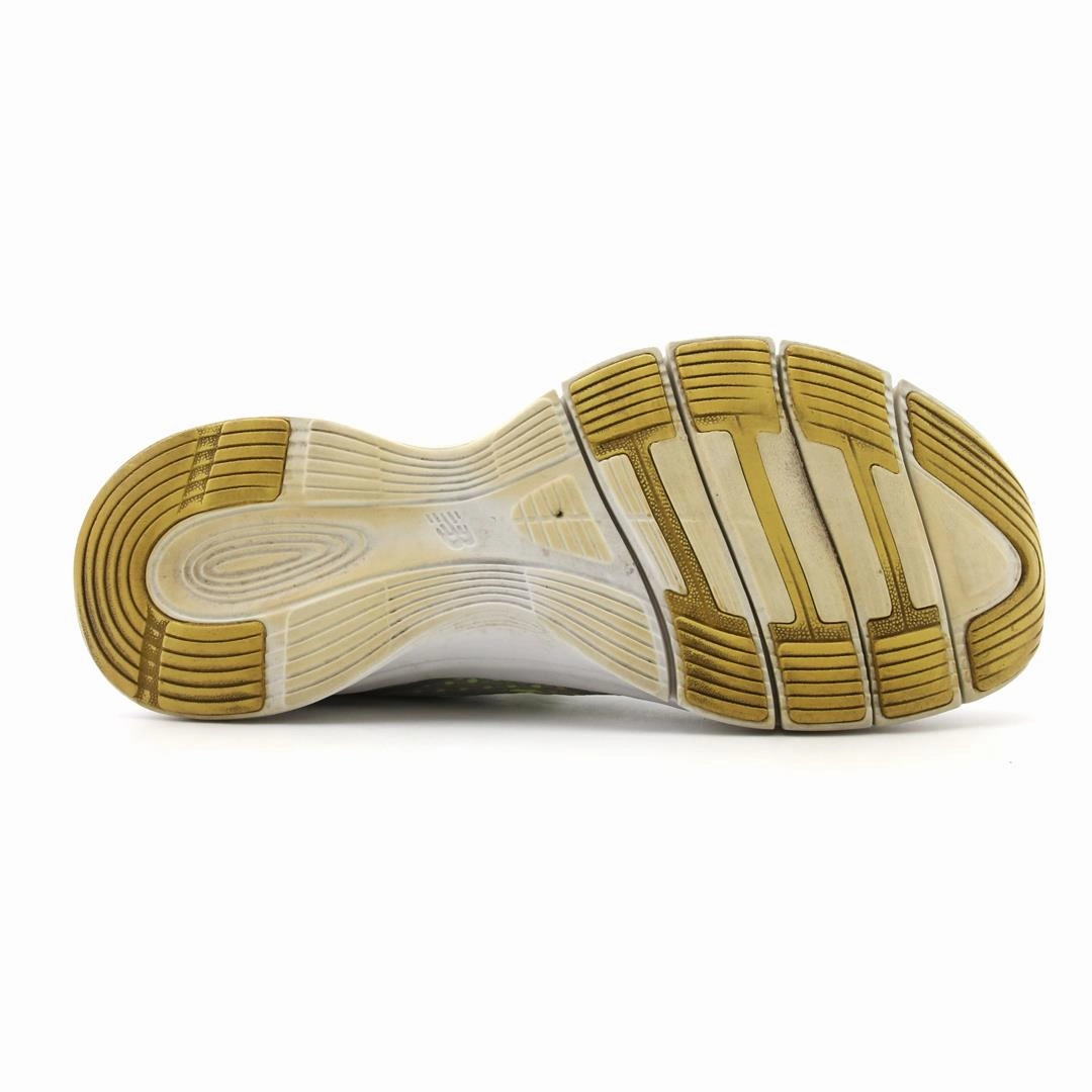 NEW BALANCE 711 retro New Balance shoe shots