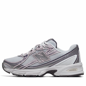 New Balance 740 - Ice Wine/White New Balance casual trainers with arch support