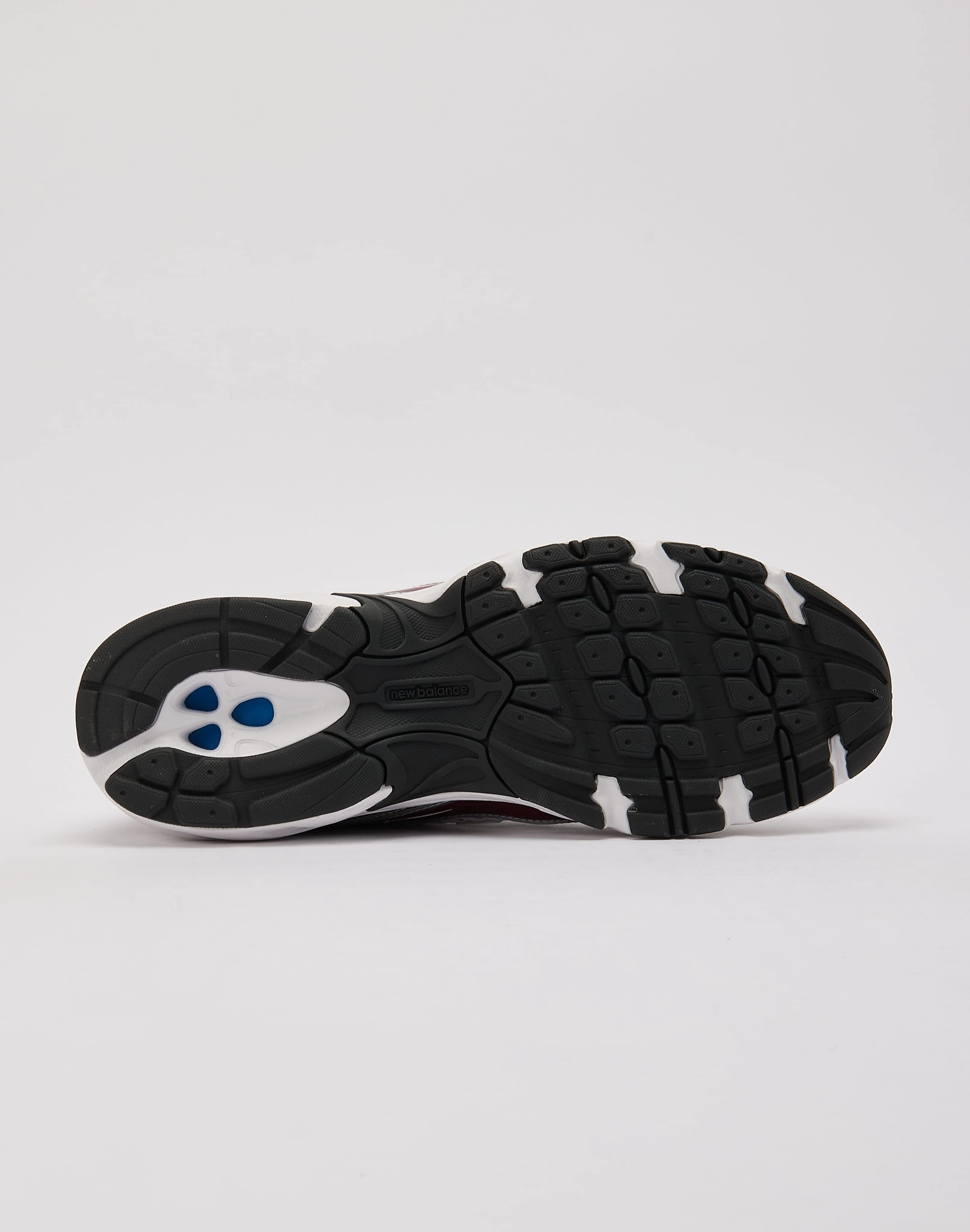 New Balance 740 Cushioned Shoes