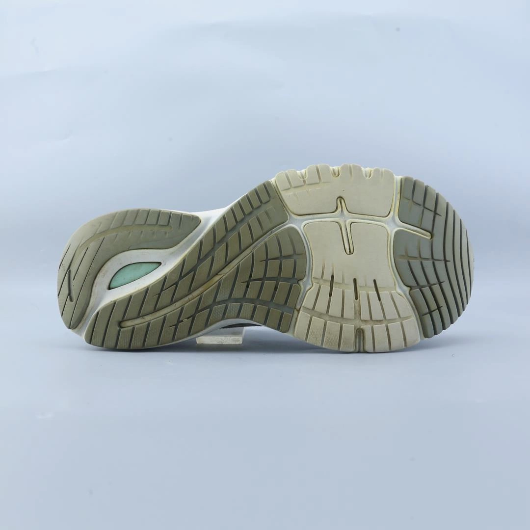 NEW BALANCE 860 V10 stylish New Balance designs