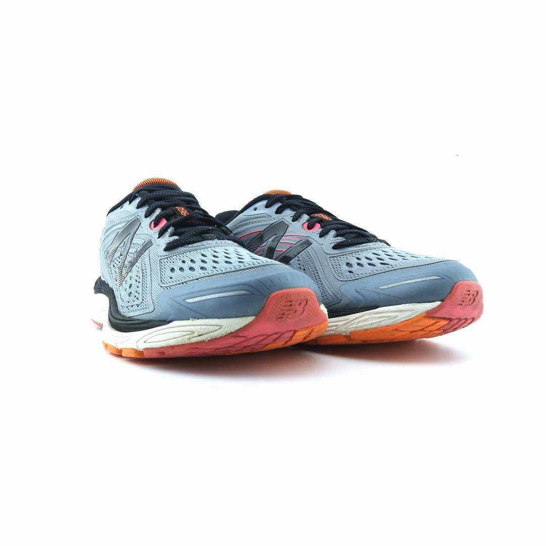 NEW BALANCE 860V8 stylish New Balance designs