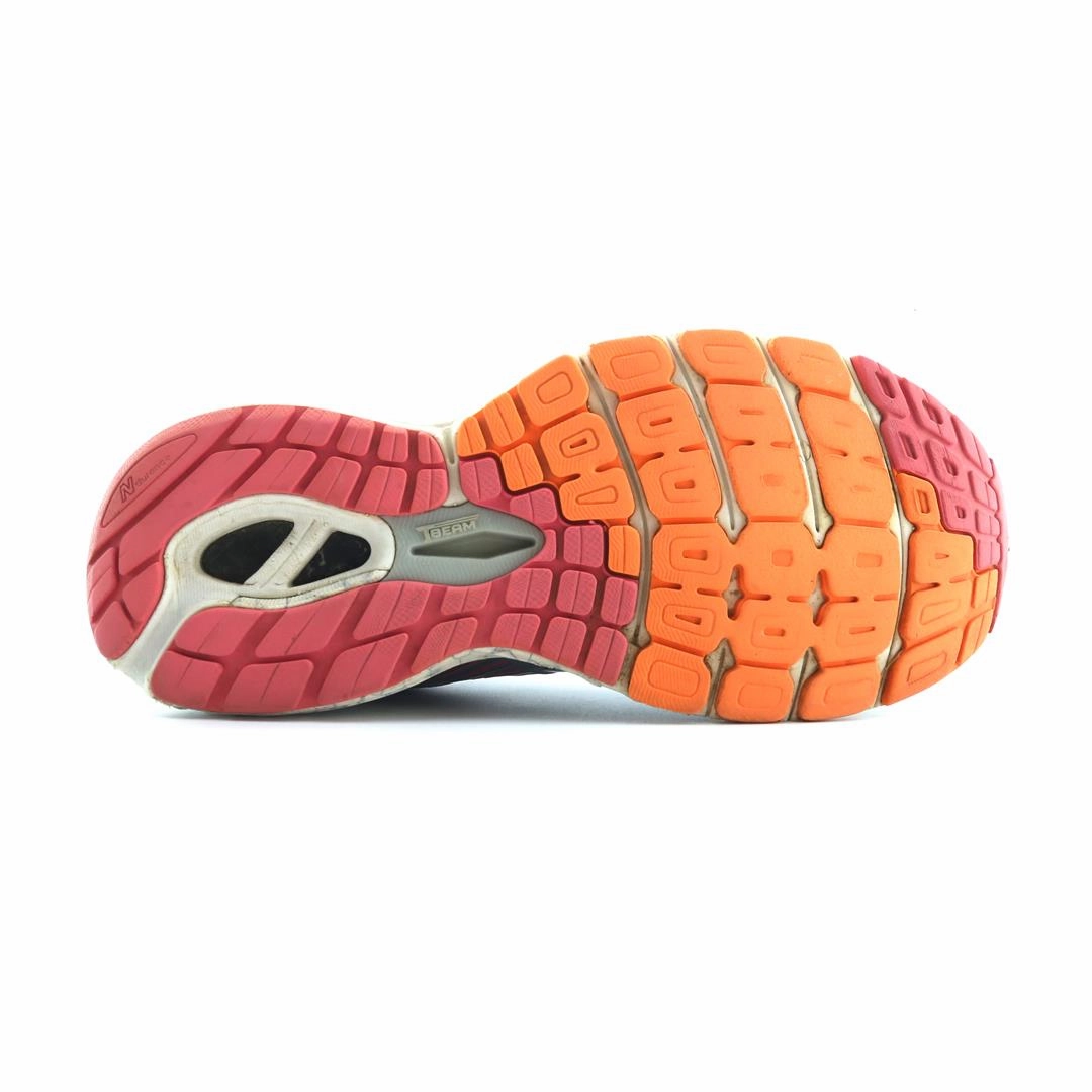 NEW BALANCE 860V8 stylish New Balance designs