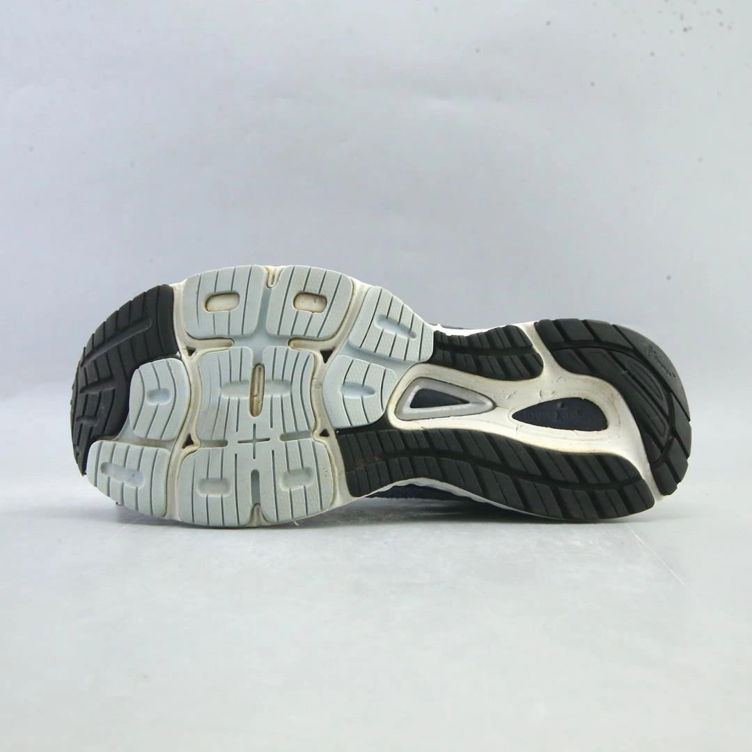 NEW BALANCE 880V9 New Balance casual shoe looks