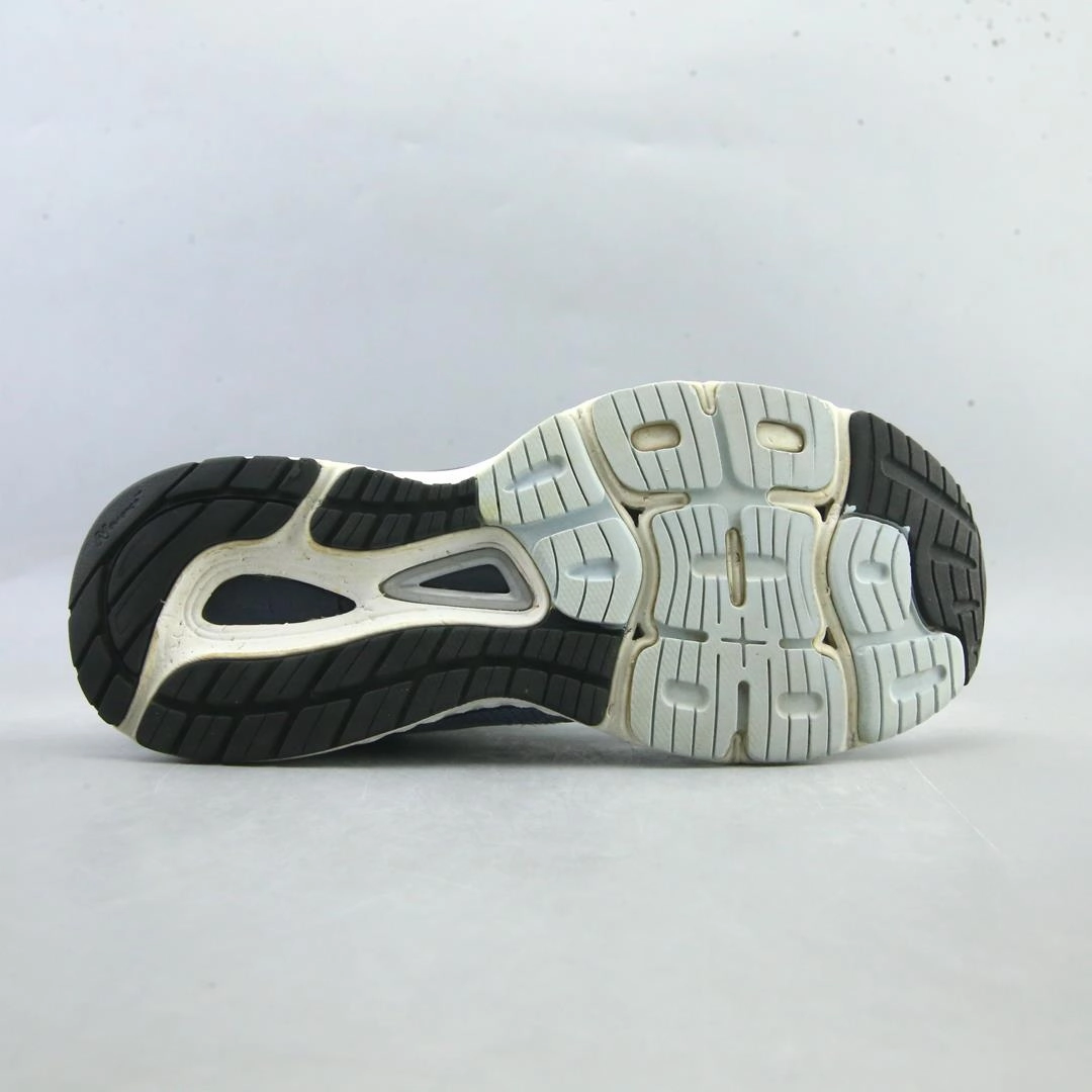 NEW BALANCE 880V9 New Balance casual shoe looks