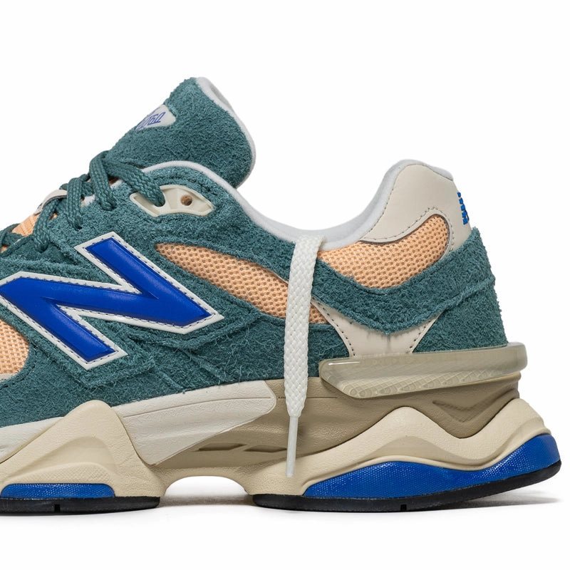 New Balance 9060 - New Spruce/Peach Blossom New Balance versatile casual sneakers