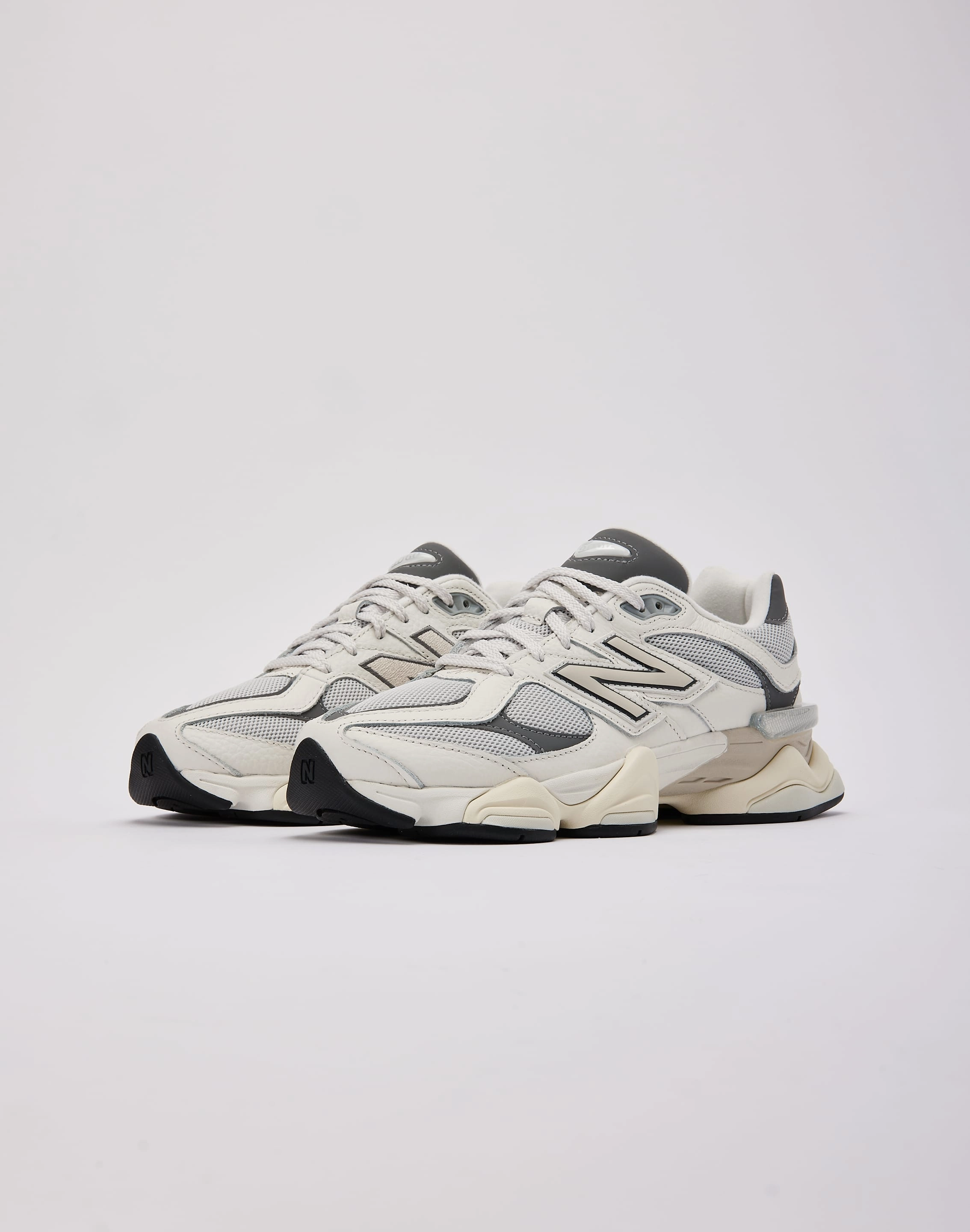 New Balance 9060 Cushioned Shoes