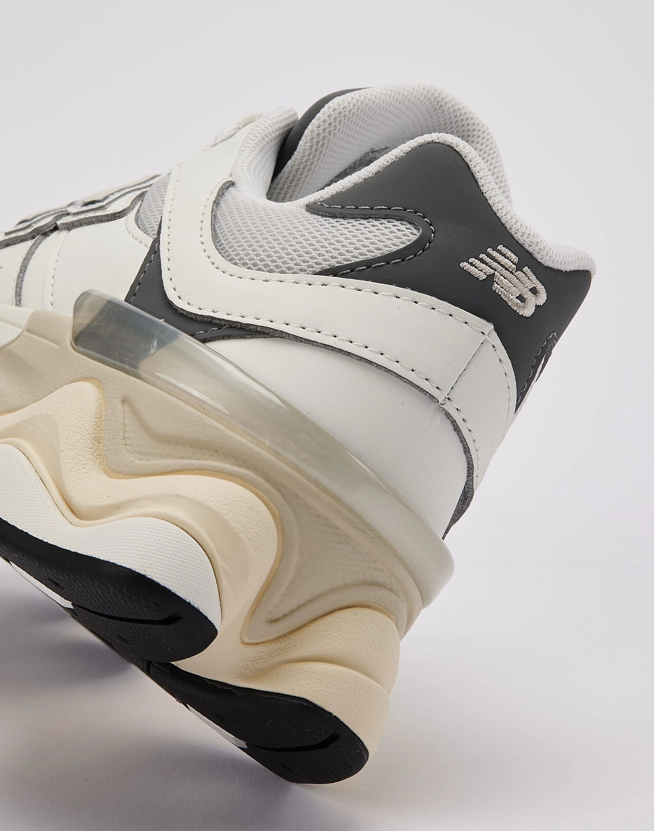 New Balance 9060 Grade-School Cushioned Shoes