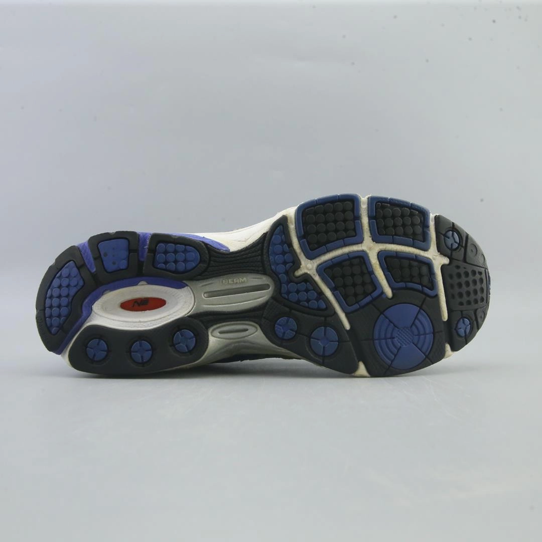 NEW BALANCE 940V2 retro New Balance shoe shots
