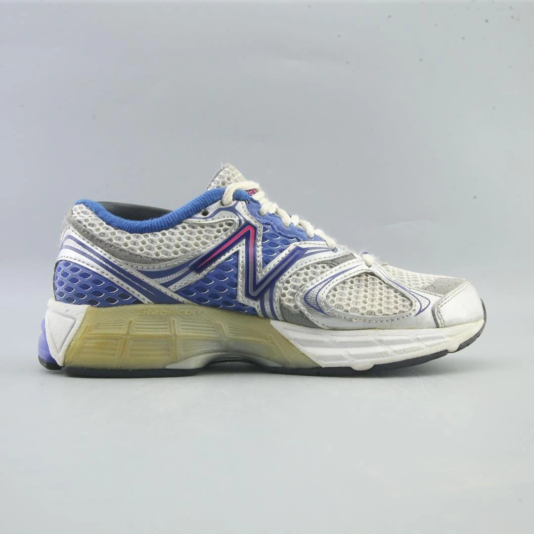 NEW BALANCE 940V2 retro New Balance shoe shots