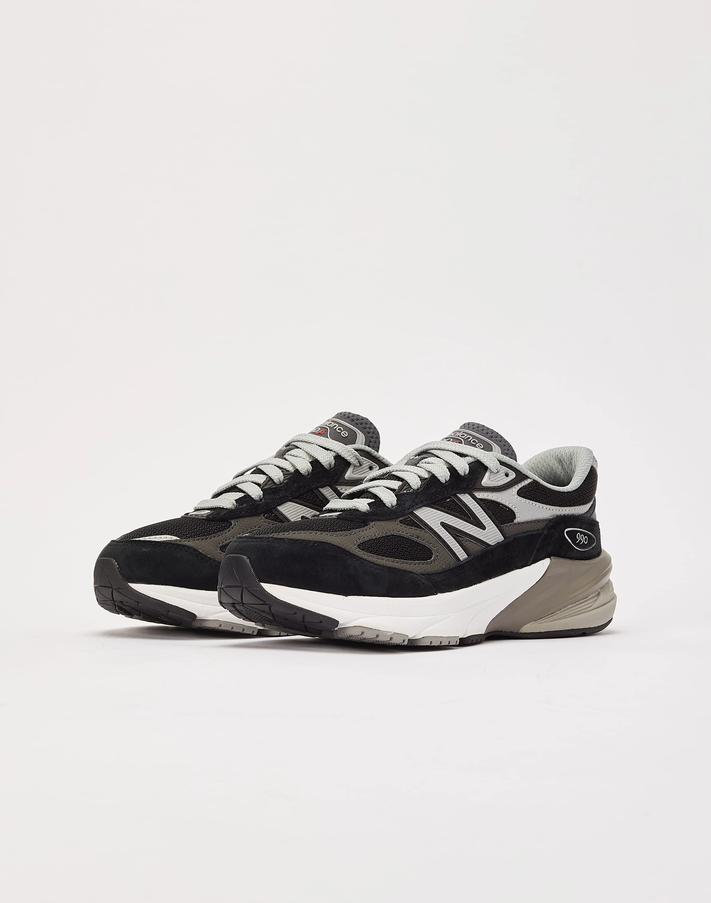 New Balance 990v6 Grade-School Cushioned Shoes