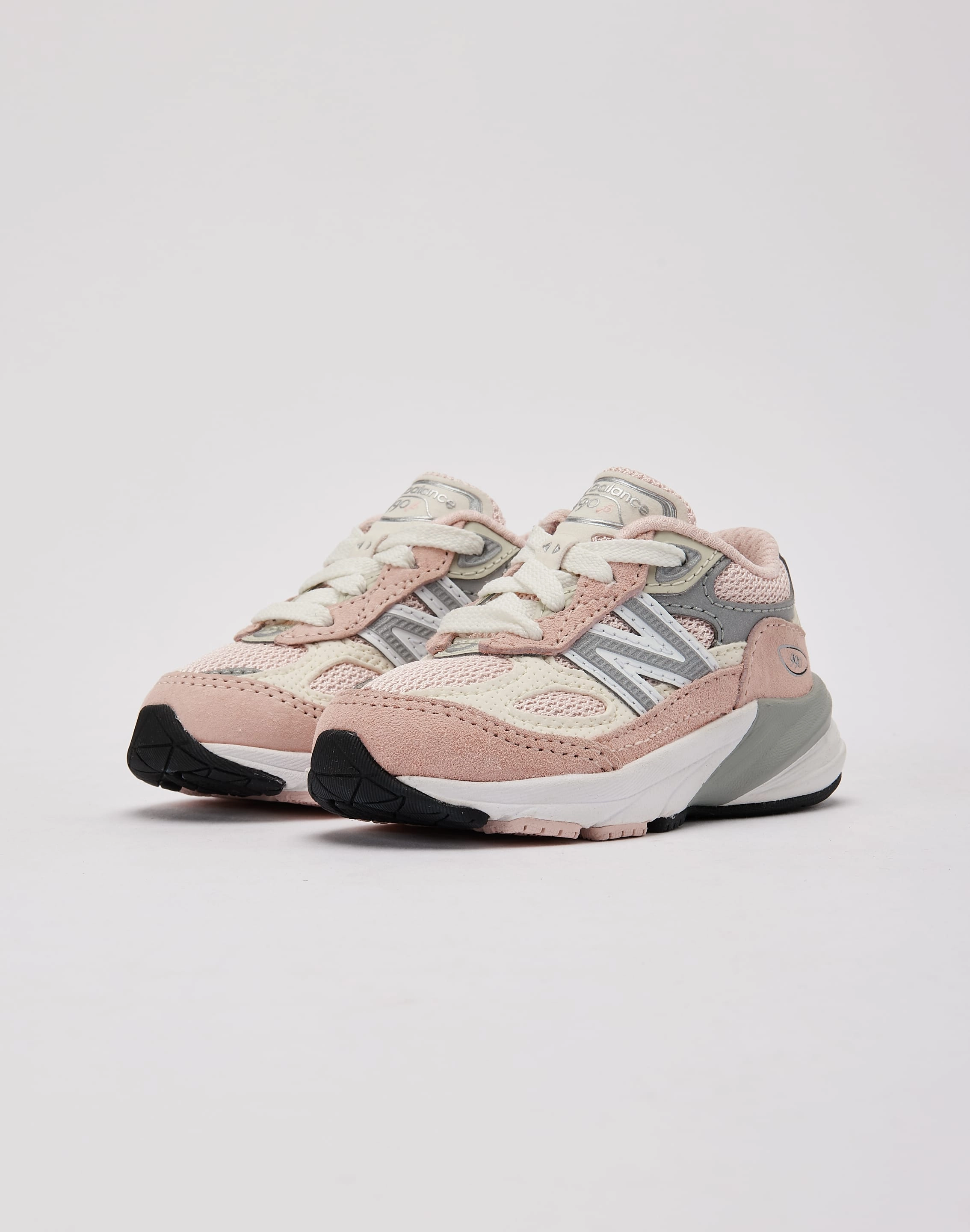New Balance 990v6 Toddler Cushioned Shoes
