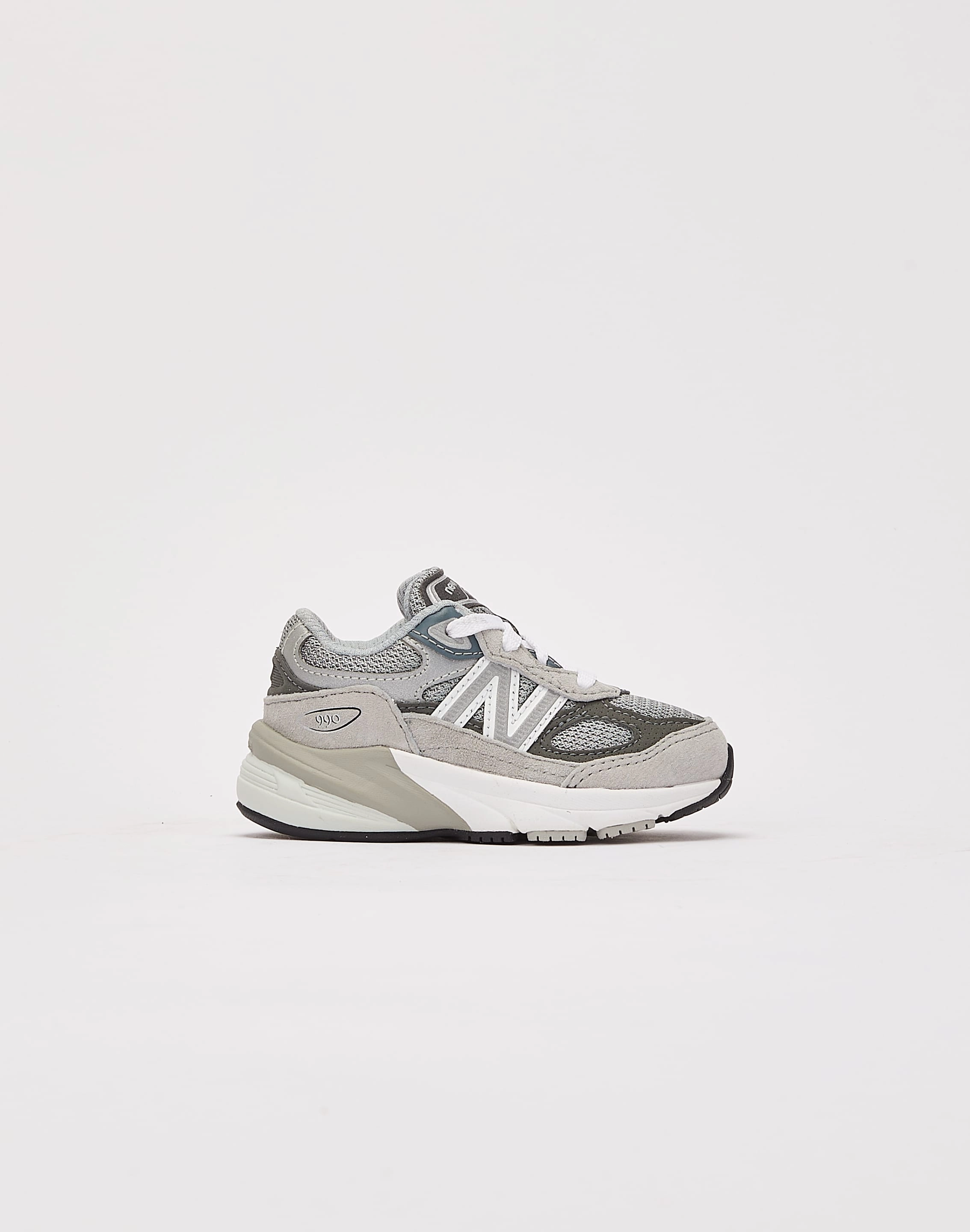 New Balance 990v6 Toddler New Balance sneakers with cushioned midsoles