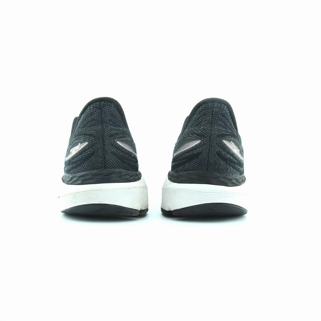 NEW BALANCE FRESH FOAM X 860V12 New Balance trainer visuals