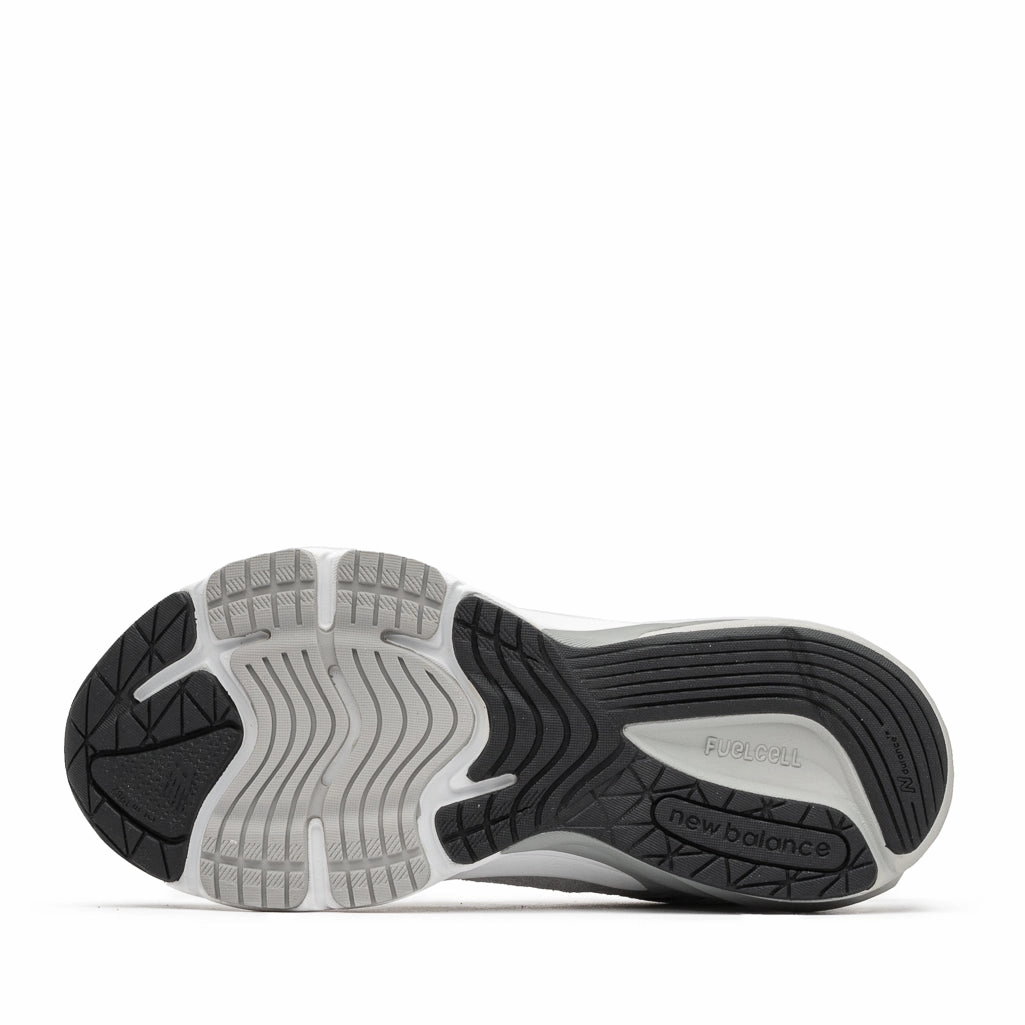 New Balance FuelCell 990v6 (PS) - Grey New Balance versatile casual sneakers