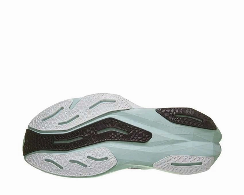 New Balance FuelCell Rebel V4 W "Clay Ash" Nike Max 90 models