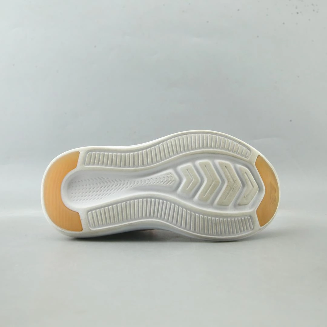 NEW BALANCE  FUELCORE COAST V1 New Balance casual shoe looks