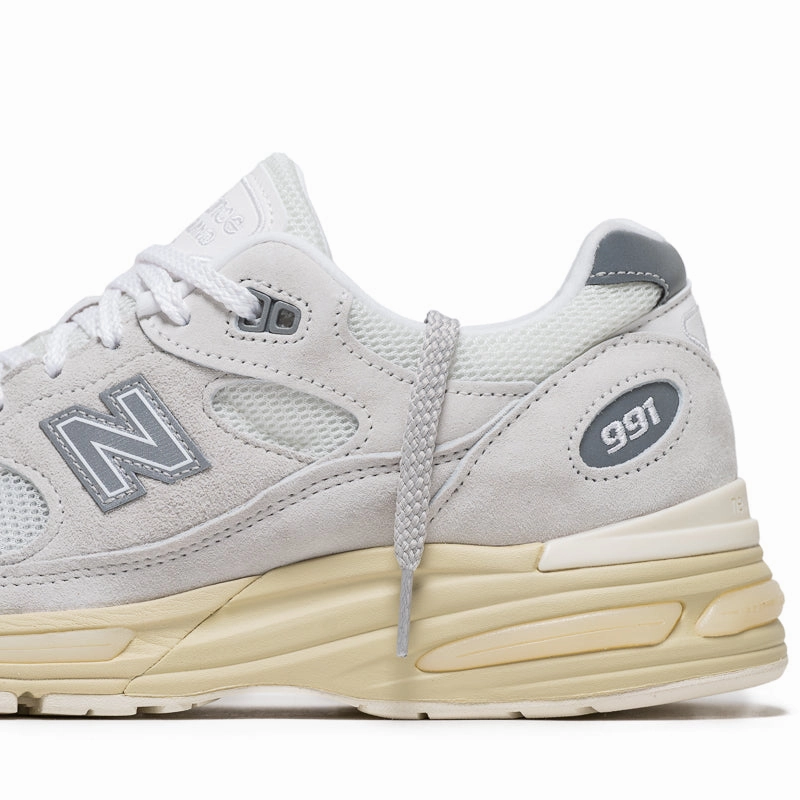 New Balance Made in UK 991v2 - Wind Chime/White New Balance versatile casual sneakers
