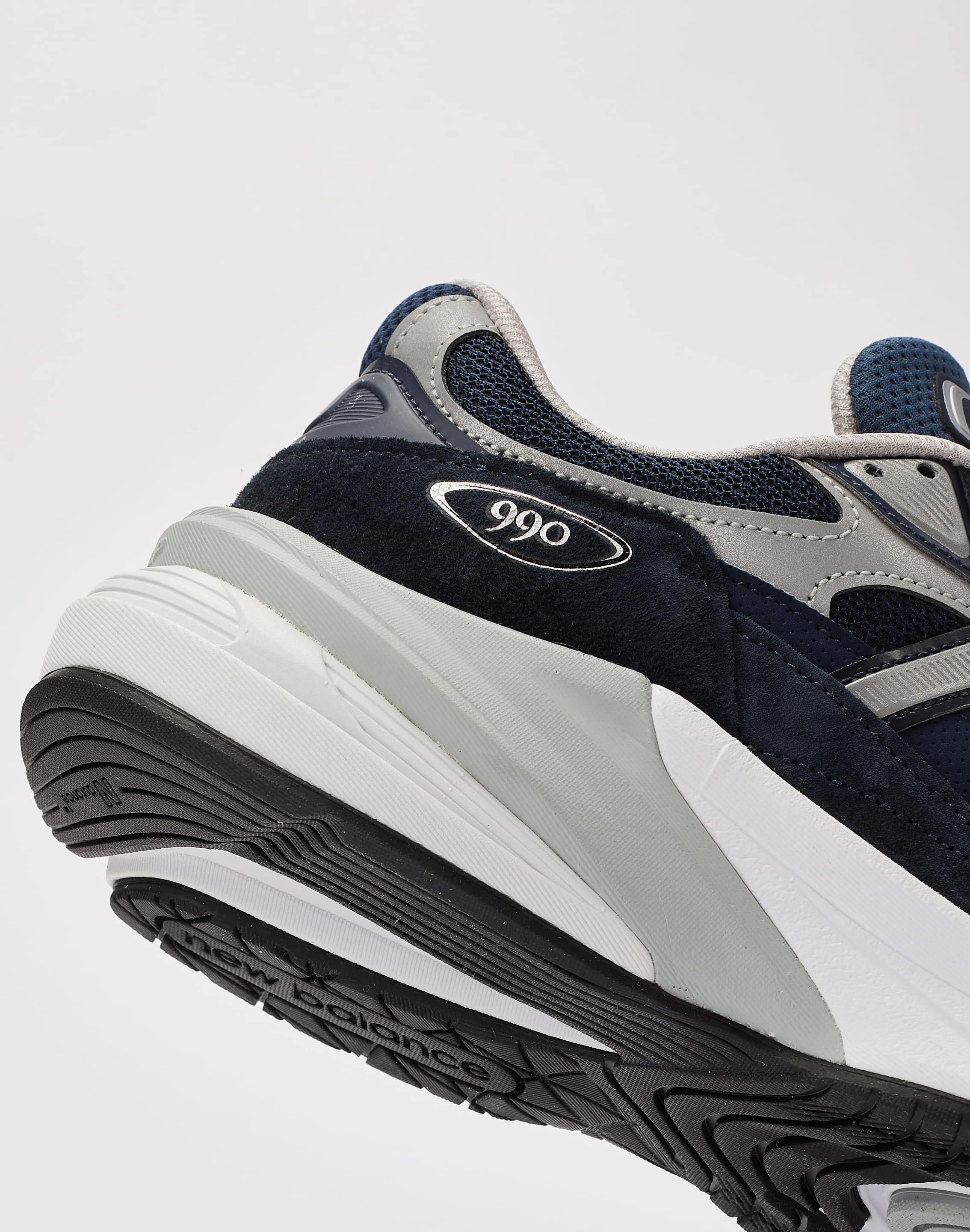New Balance MADE in USA 990v6 Cushioned Shoes