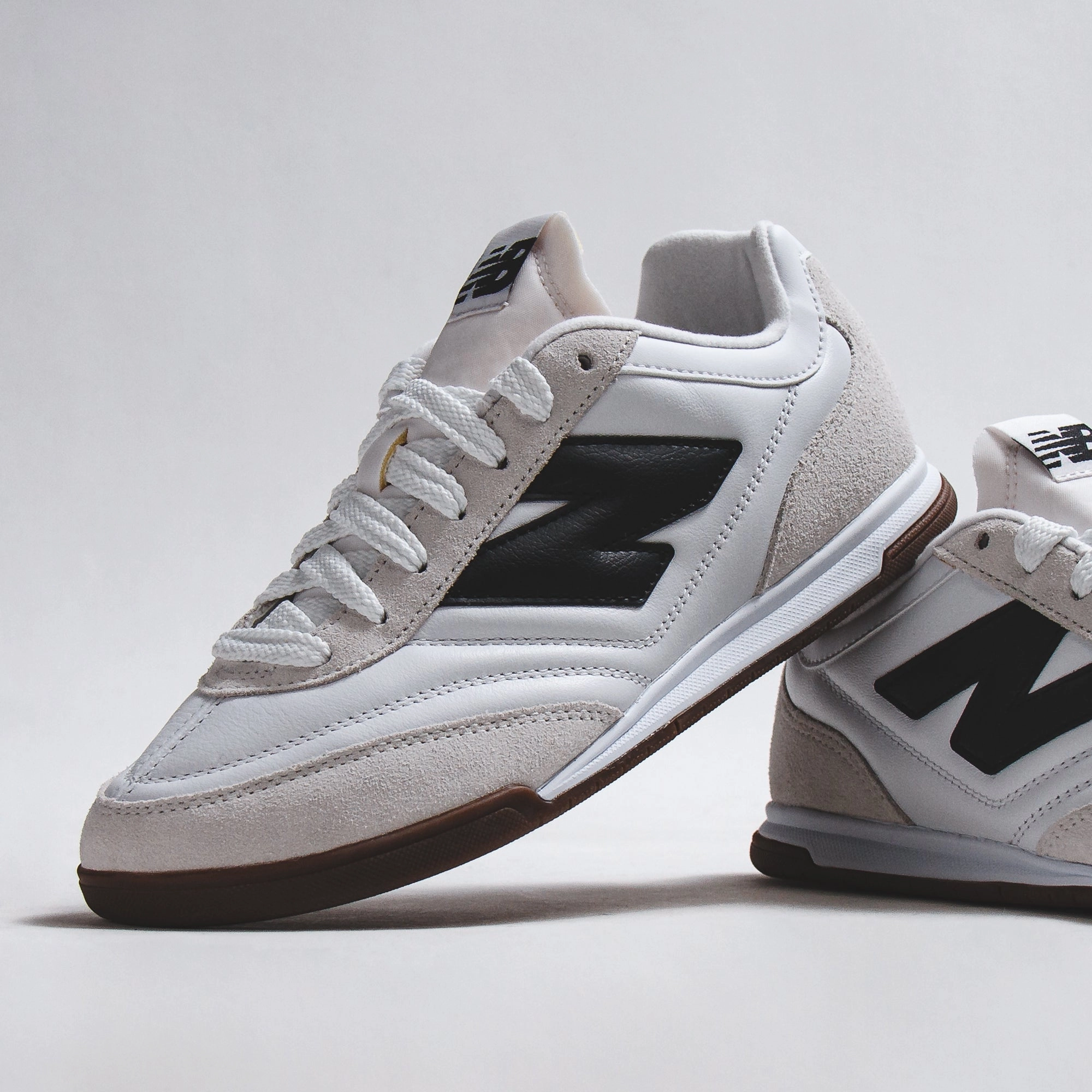 New Balance Unisex RC42 White URC42LA classic New Balance pictures