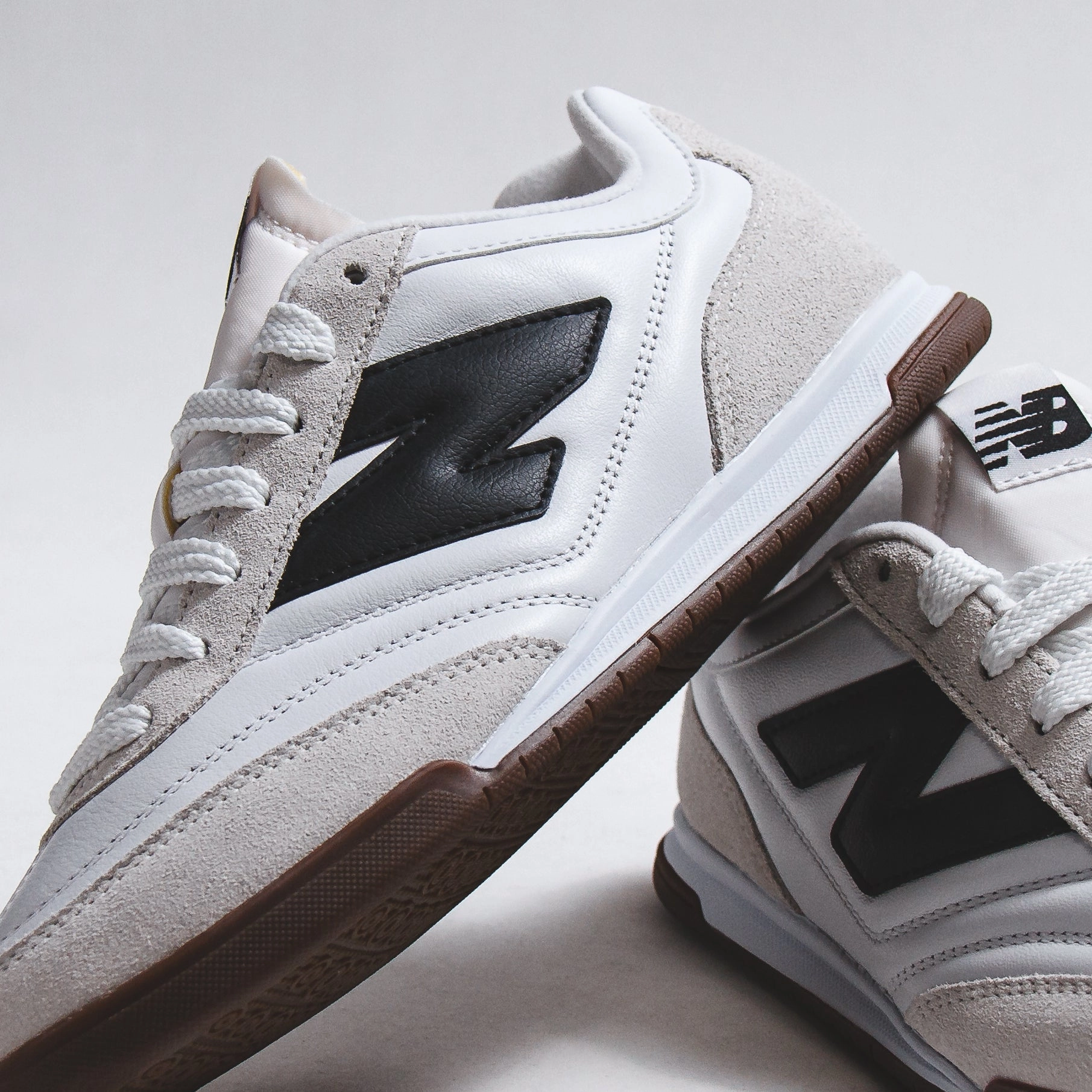 New Balance Unisex RC42 White URC42LA classic New Balance pictures