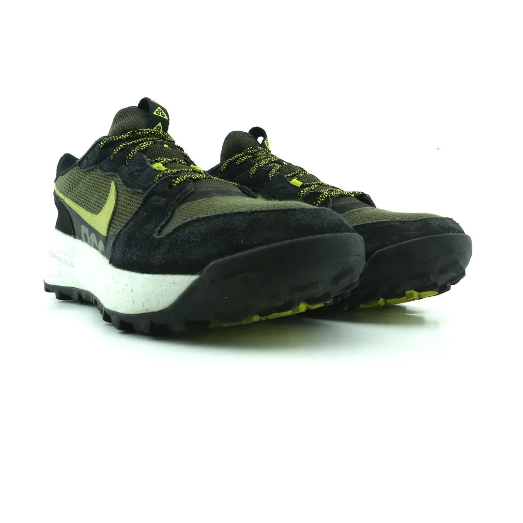 NIKE ACG LOWCATE sporty Nike shoe designs