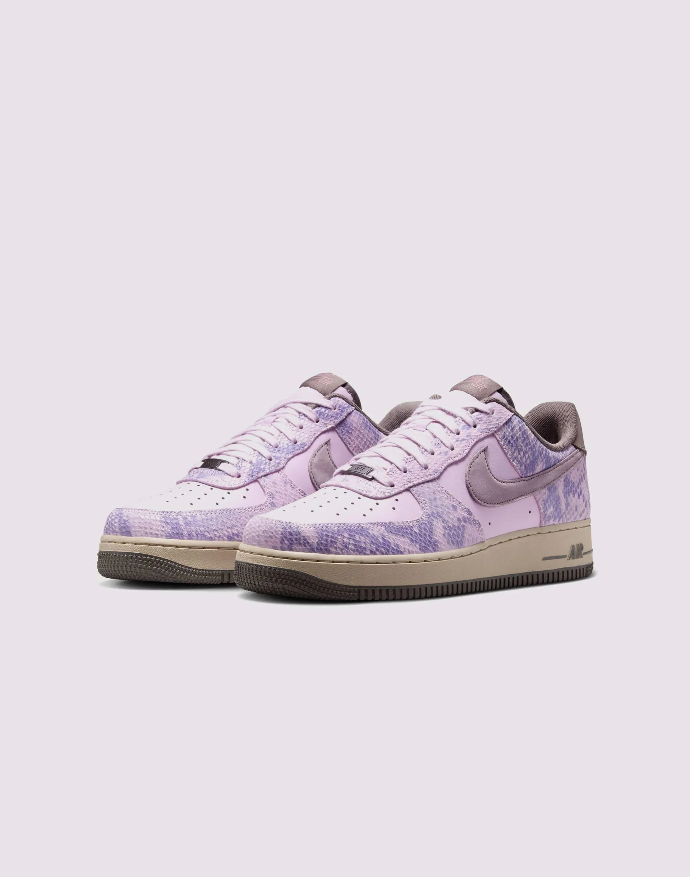 Nike Air Force 1 '07 LV8 Comfort Trainers