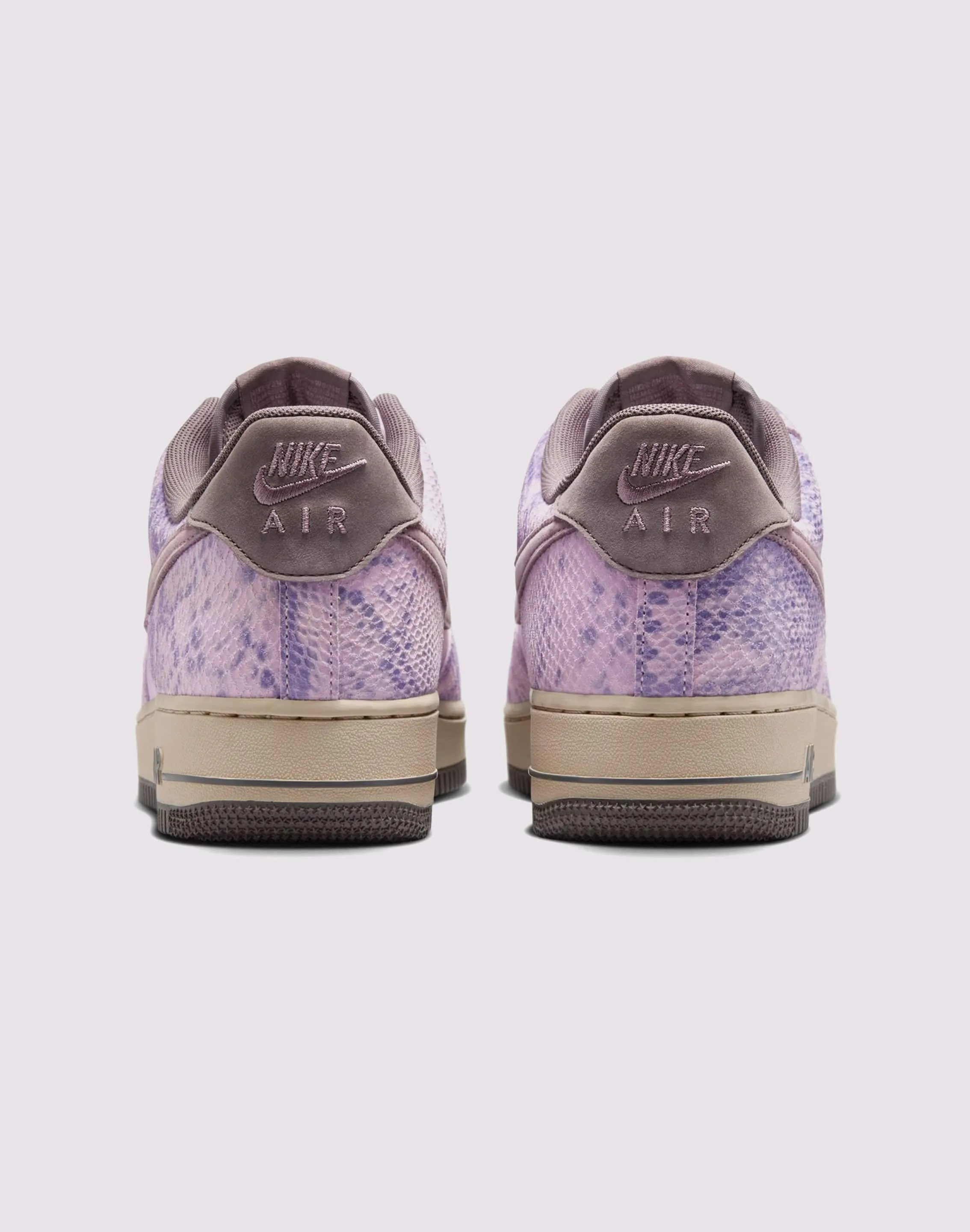 Nike Air Force 1 '07 LV8 Comfort Trainers