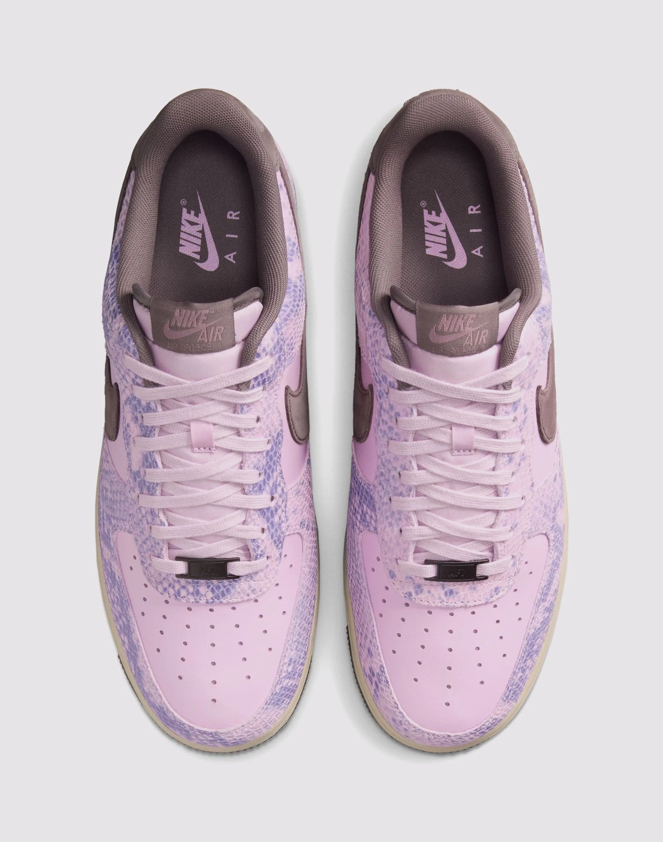 Nike Air Force 1 '07 LV8 Comfort Trainers