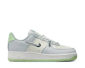 Nike Air Force 1 '07 NN SE W Nike essential sneakers for sport and street