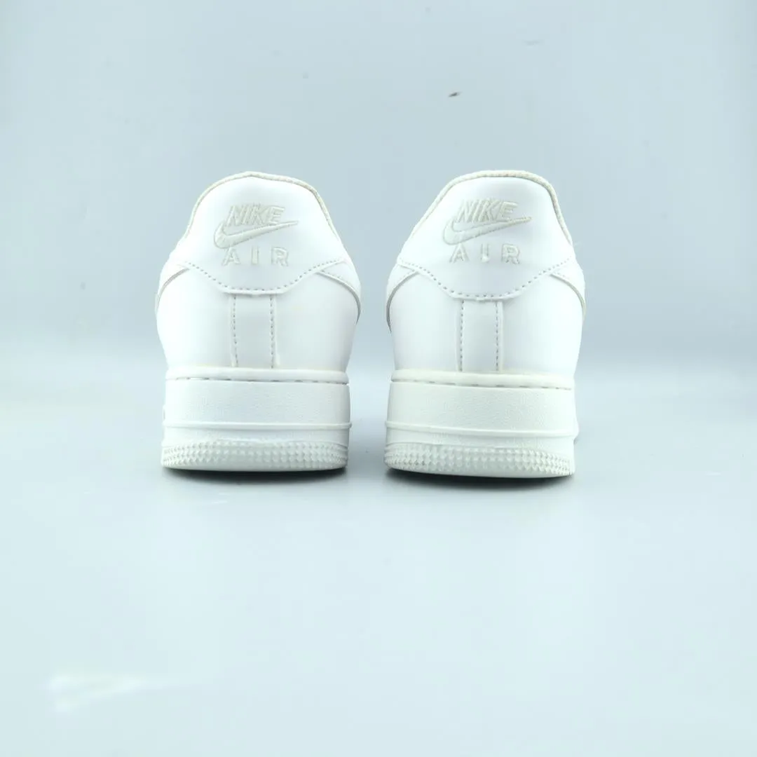 NIKE AIR FORCE 1 LOW '07 Nike running shoe close-ups