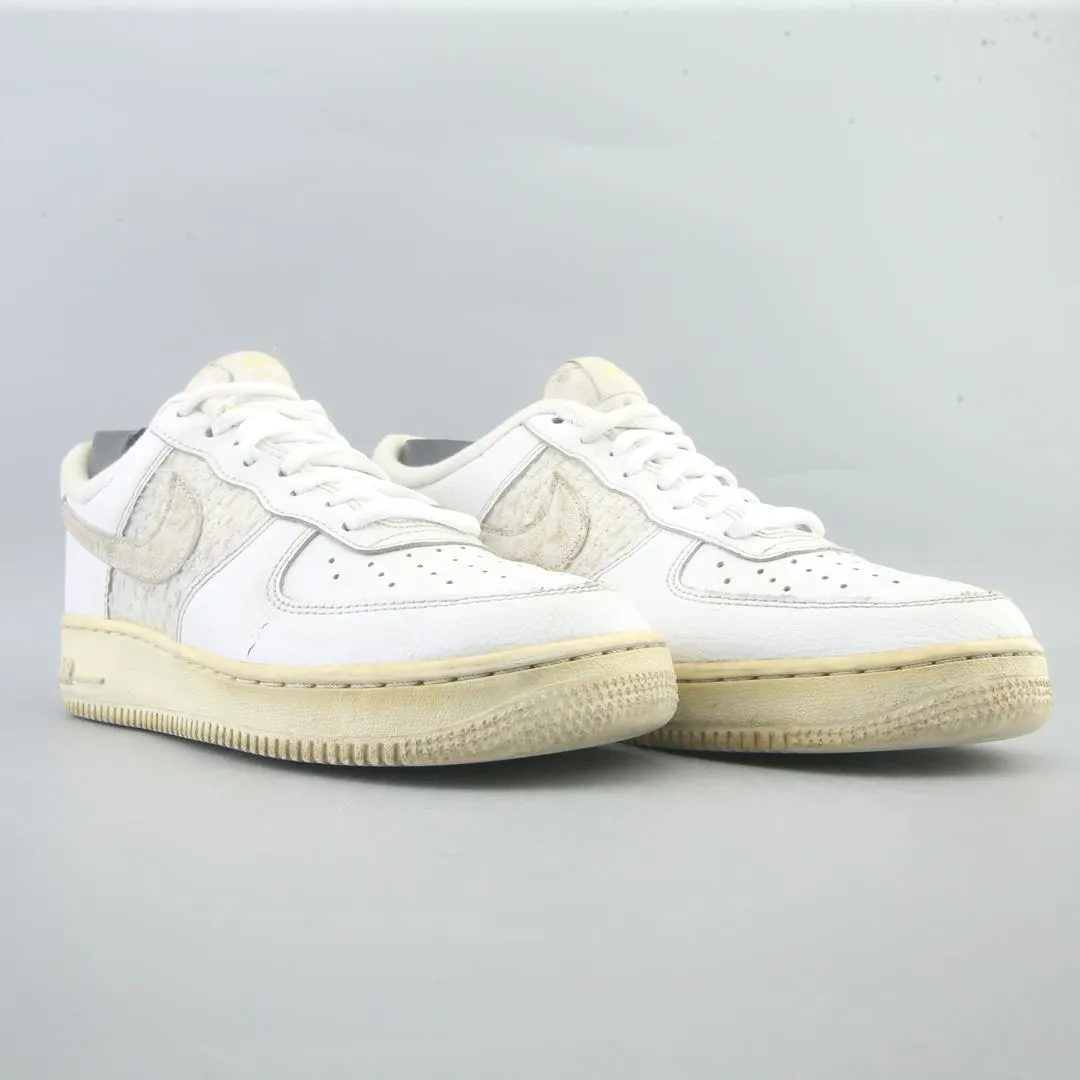 NIKE AIR FORCE 1 Nike sneaker detail shots