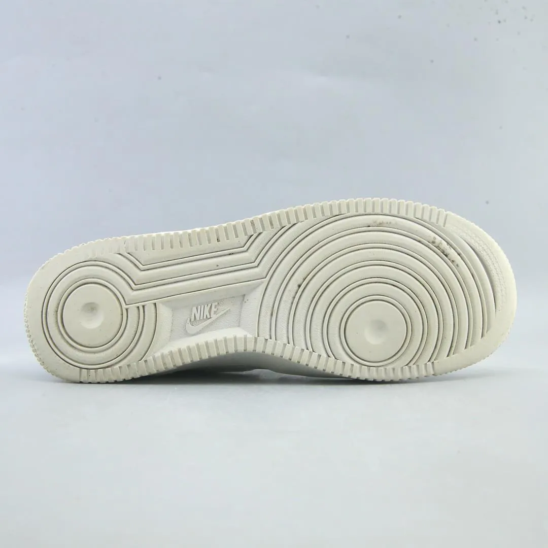 NIKE AIR FORCE 1 sporty Nike shoe designs